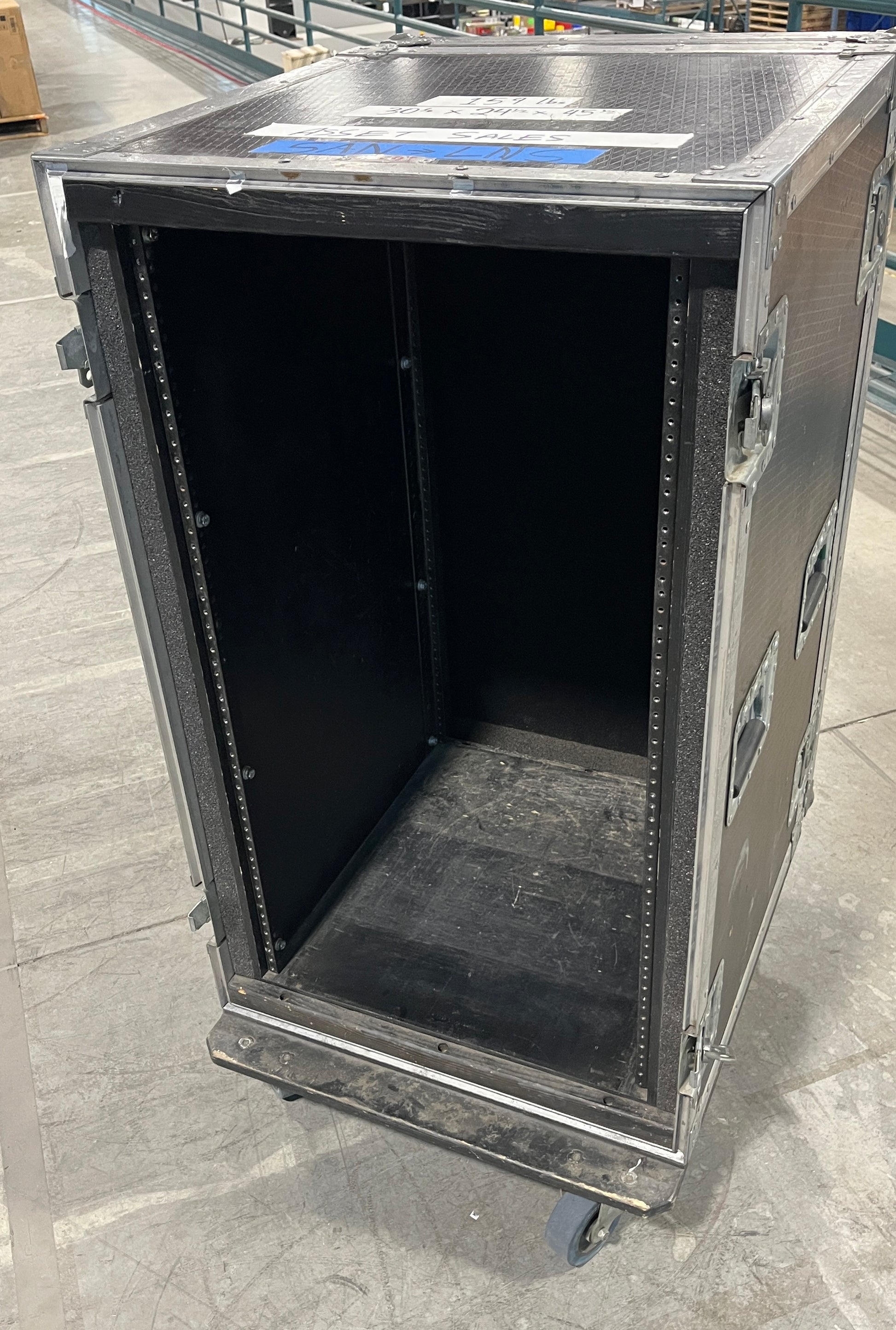 Ascot E-Rack 20 RU on Wheels, 20 RU E-Rack, Ascot E-Rack, E-Rack with Wheels 20 RU, E-Rack Removable Doors. We Sell Professional Audio Equipment. Audio Systems, Amplifiers, Consoles, Mixers, Electronics, Entertainment, Live Sound.
