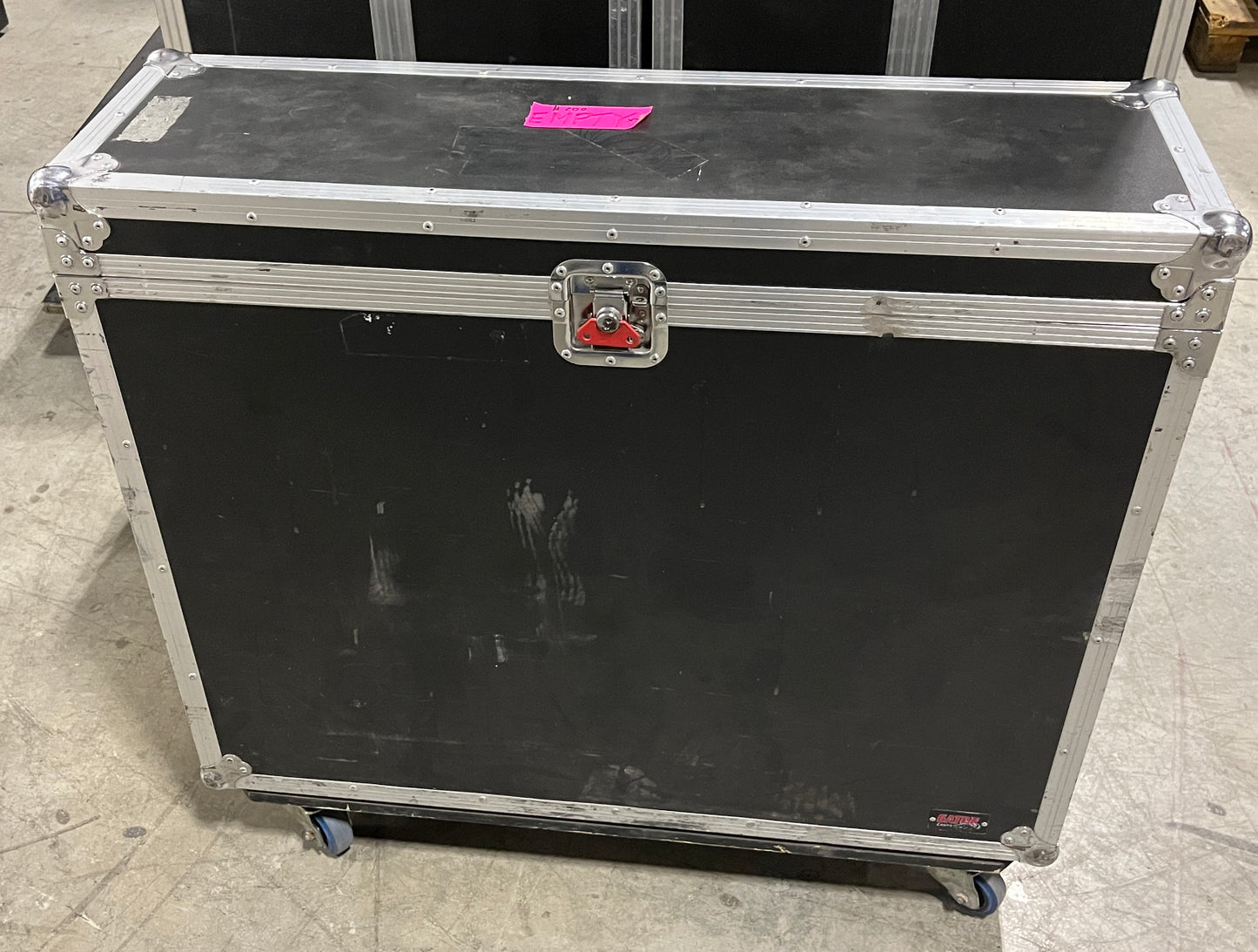 Behringer X32 Console Road Touring Case, Behringer X32 Case, Gator Cases Console Case, Gator Cases Behringer X32 Console Case, We Sell Professional Audio Equipment. Audio Systems, Amplifiers, Consoles, Mixers, Electronics, Entertainment, Live Sound.