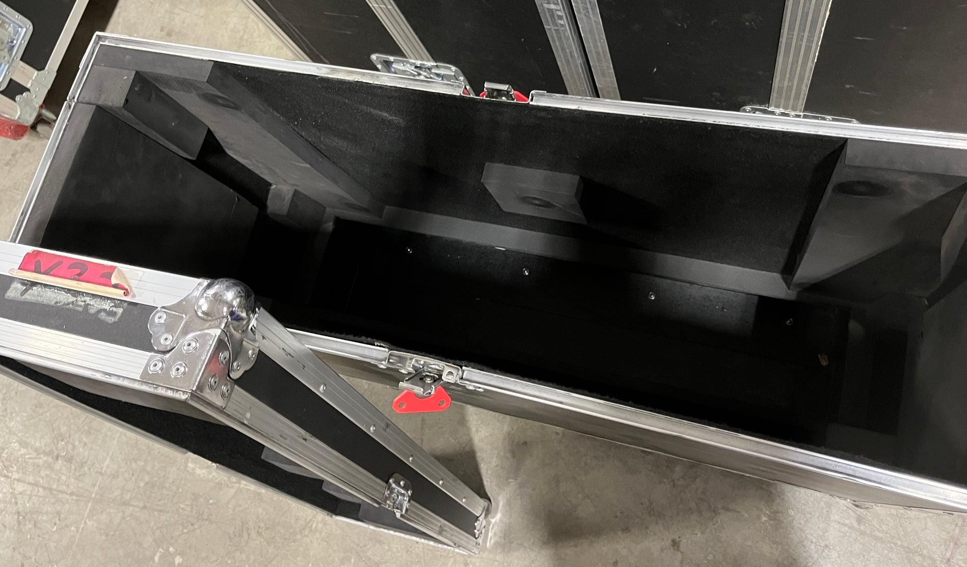 Behringer X32 Console Road Touring Case, Behringer X32 Case, Gator Cases Console Case, Gator Cases Behringer X32 Console Case, We Sell Professional Audio Equipment. Audio Systems, Amplifiers, Consoles, Mixers, Electronics, Entertainment, Live Sound.