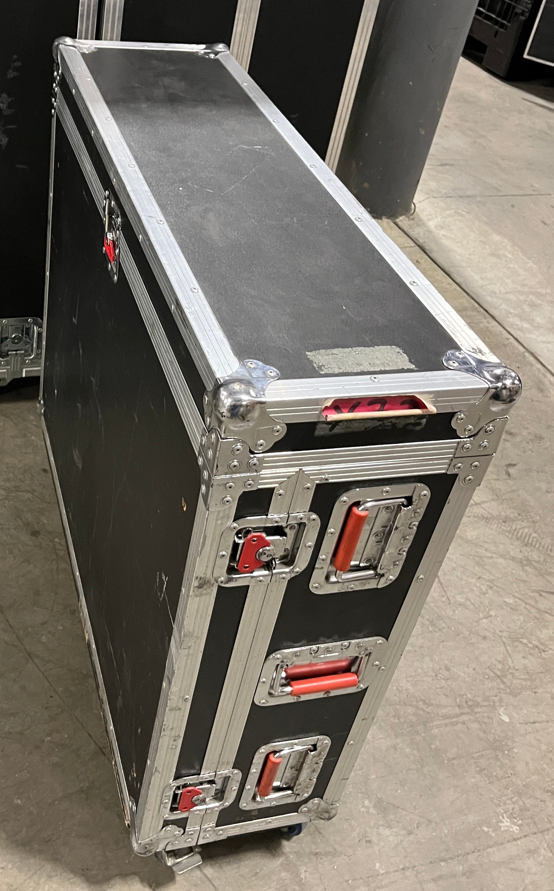Behringer X32 Console Road Touring Case, Behringer X32 Case, Gator Cases Console Case, Gator Cases Behringer X32 Console Case, We Sell Professional Audio Equipment. Audio Systems, Amplifiers, Consoles, Mixers, Electronics, Entertainment, Live Sound.