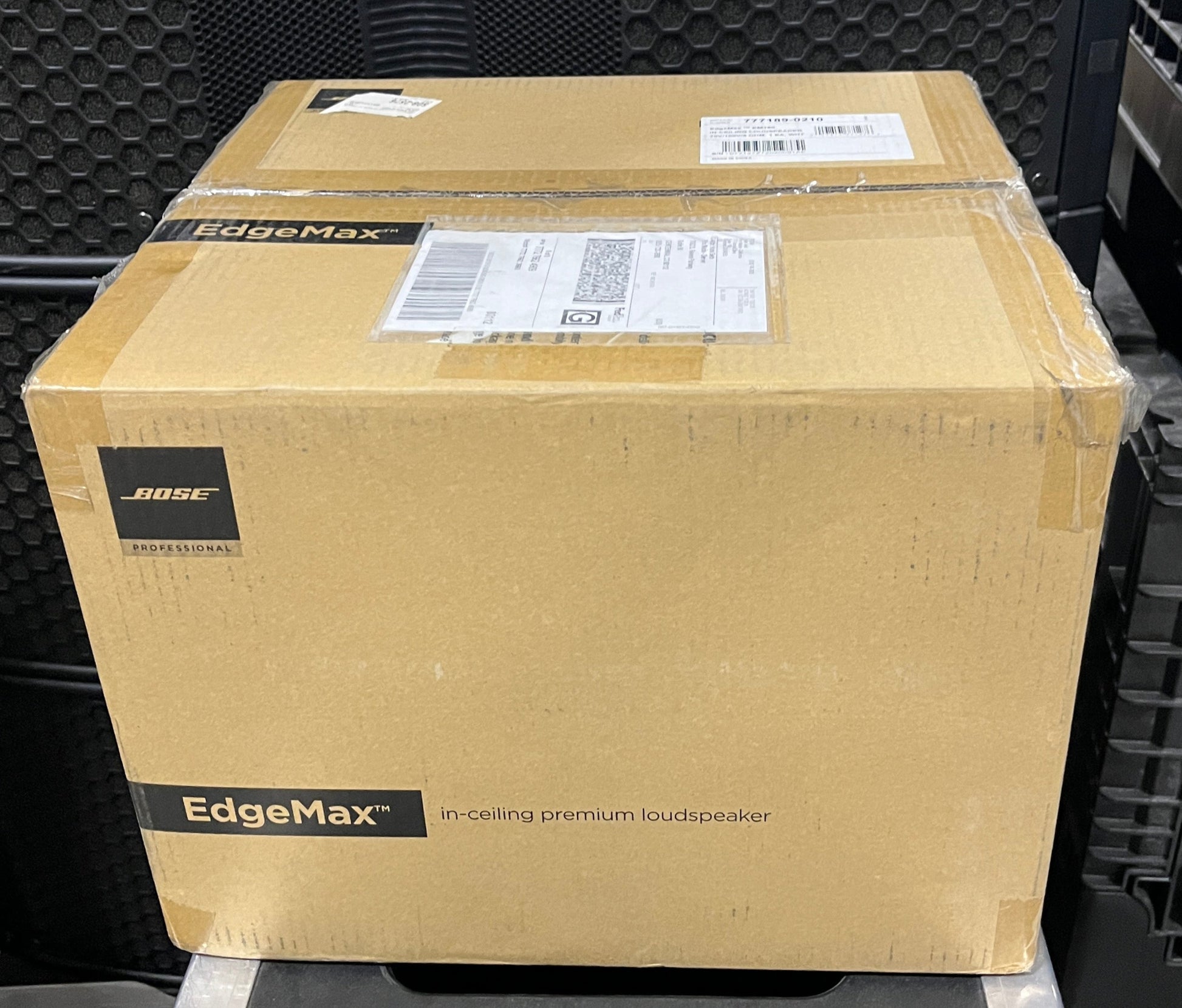 Bose EdgeMax EM180, Bose In-Ceiling Premium Loudspeaker, Bose White Loudspeaker, Bose EdgeMax Ceiling Speaker, Bose White Ceiling Speaker, We Sell Professional Audio Equipment. Audio Systems, Amplifiers, Consoles, Mixers, Electronics, Entertainment, Live Sound