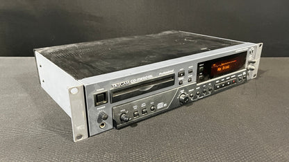 Tascam CD-RW901SL CD Recorder, Tascam CD-RW901SL, Tascam CD-RW901, Tascam CD Recorder, TASCAM CD-RW901SL Recorder. We Sell Professional Audio Equipment. Audio Systems, Amplifiers, Consoles, Mixers, Electronics, Entertainment, Live Sound.