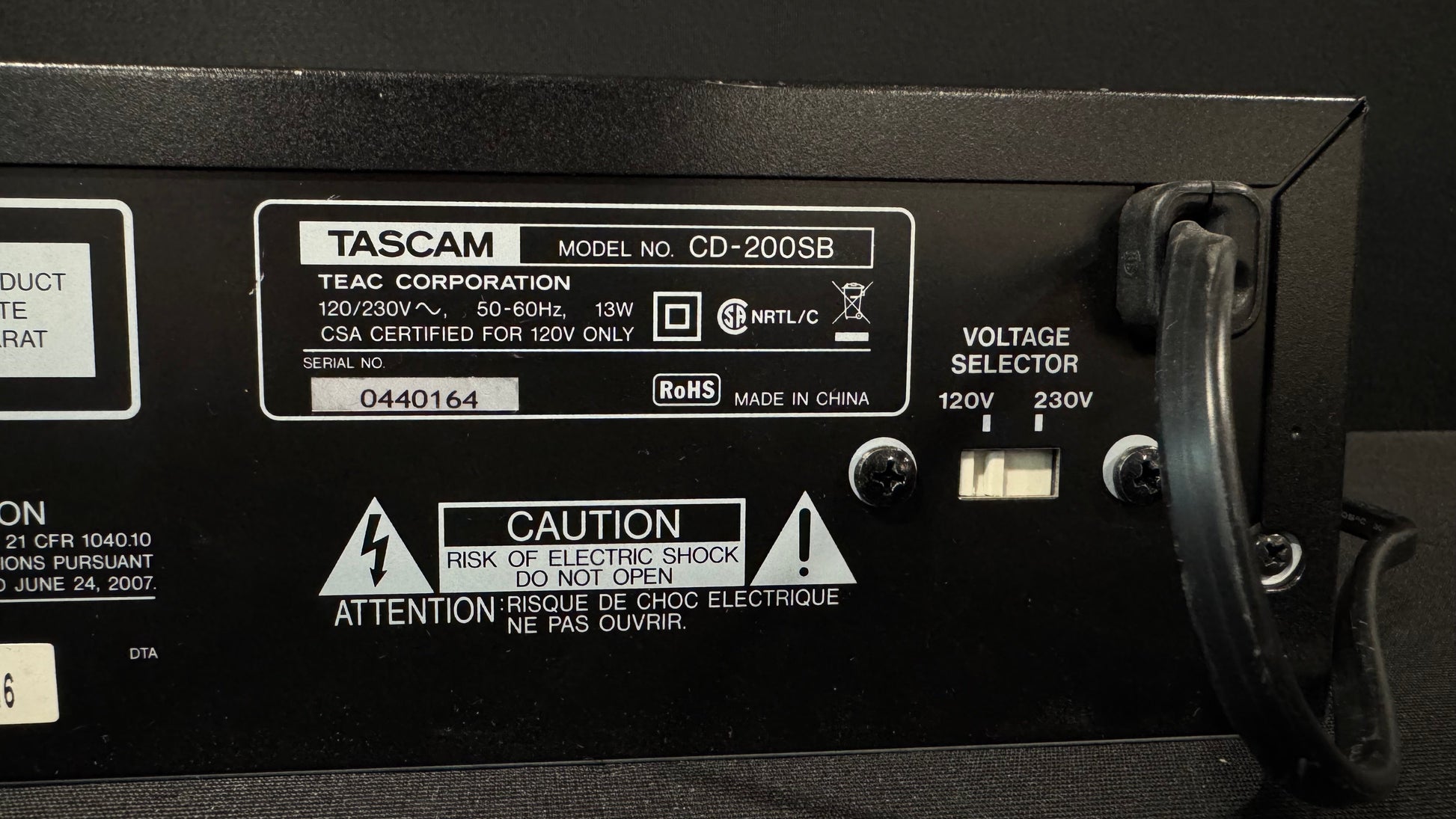 Tascam CD-200SB  Professional CD Player, Tascam CD-200SB, TASCAM CD200SB, Tascam Rackmount CD Player, CD-200SB Professional CD Player. We Sell Professional Audio Equipment. Audio Systems, Amplifiers, Consoles, Mixers, Electronics, Entertainment, Live Sound.