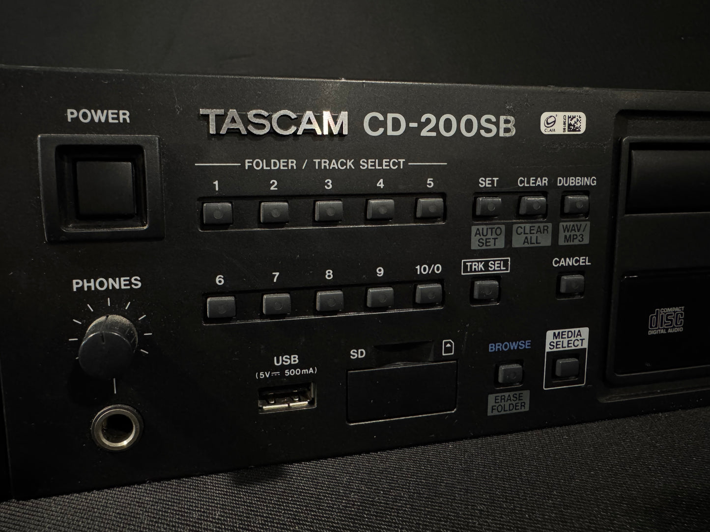 Tascam CD-200SB  Professional CD Player, Tascam CD-200SB, TASCAM CD200SB, Tascam Rackmount CD Player, CD-200SB Professional CD Player. We Sell Professional Audio Equipment. Audio Systems, Amplifiers, Consoles, Mixers, Electronics, Entertainment, Live Sound.