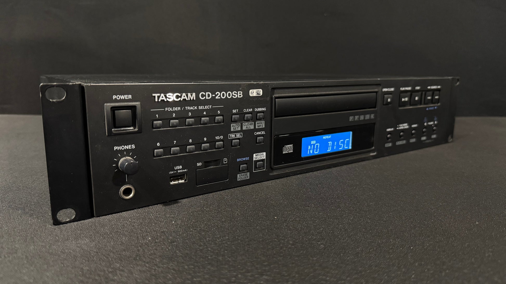 Tascam CD-200SB  Professional CD Player, Tascam CD-200SB, TASCAM CD200SB, Tascam Rackmount CD Player, CD-200SB Professional CD Player. We Sell Professional Audio Equipment. Audio Systems, Amplifiers, Consoles, Mixers, Electronics, Entertainment, Live Sound.