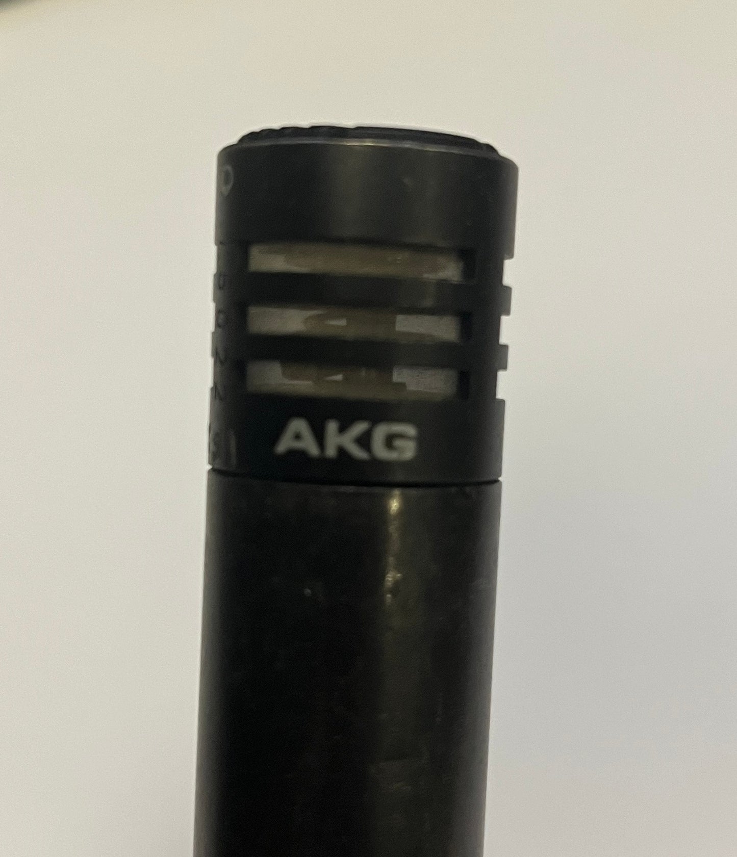 AKG C460B Small Condenser Cardioid Microphone, AKG C460B, CK63-ULS Capsule, AKG C460B Small Condenser Cardioid Microphone with CK63-ULS Capsule, AKG Condenser Microphone. We Sell Professional Audio Equipment. Audio Systems, Amplifiers, Consoles, Mixers, Electronics, Entertainment, Live Sound.