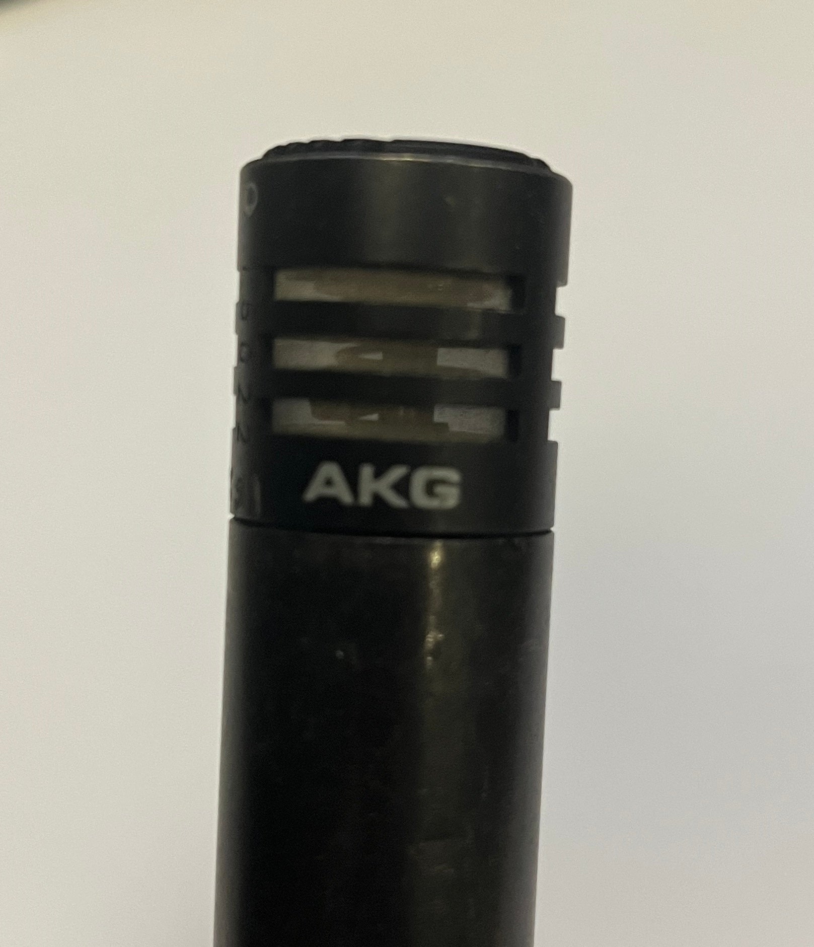 AKG C460B Small Condenser Cardioid Microphone, AKG C460B, CK63-ULS Capsule, AKG C460B Small Condenser Cardioid Microphone with CK63-ULS Capsule, AKG Condenser Microphone. We Sell Professional Audio Equipment. Audio Systems, Amplifiers, Consoles, Mixers, Electronics, Entertainment, Live Sound.