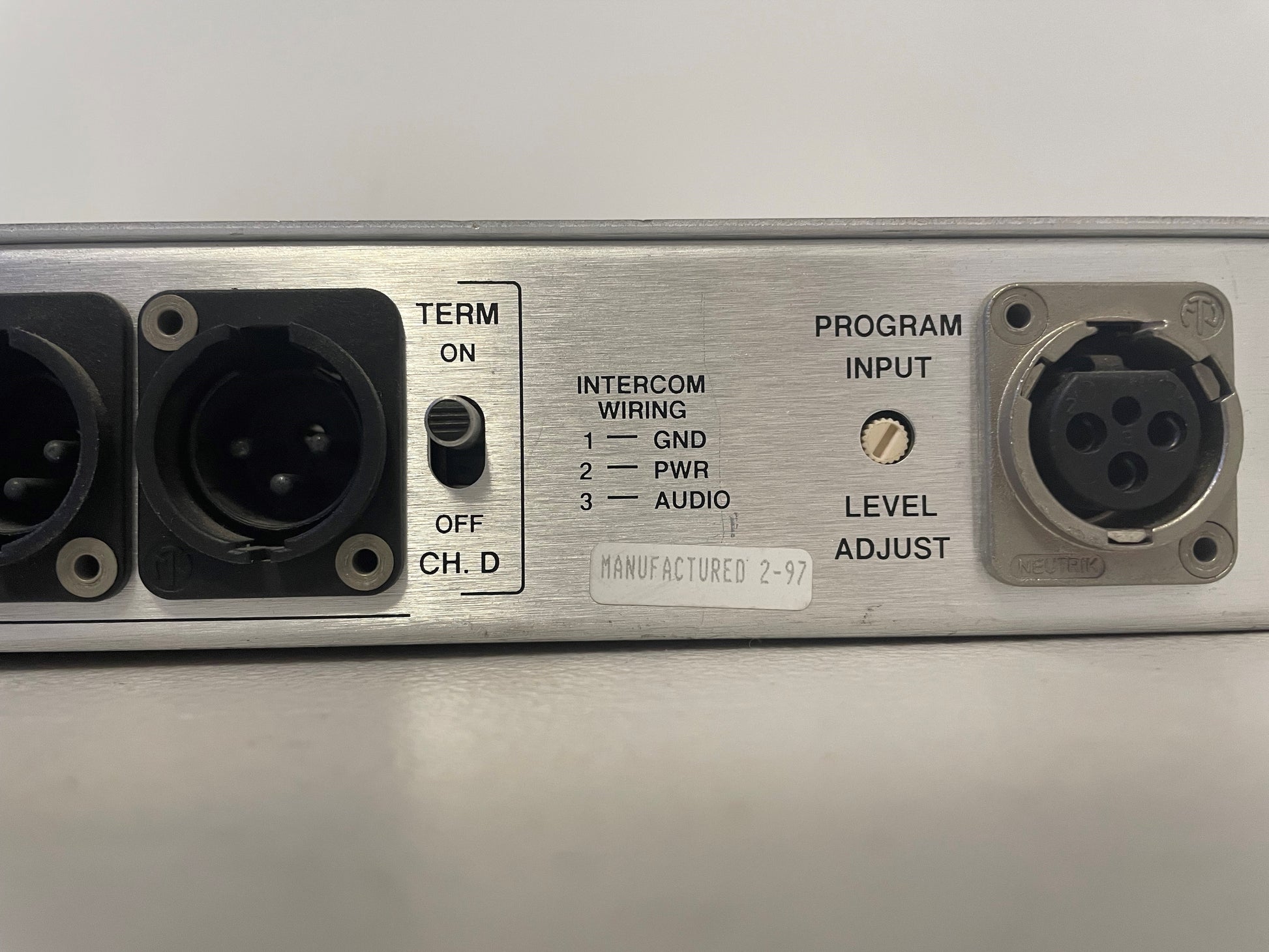 Used Clear-Com PL Pro PS-464, 4Ch Power Supply for Sale. We Sell Professional Audio Equipment. Audio Systems, Amplifiers, Consoles, Mixers, Electronics, Entertainment and Live Sound. 