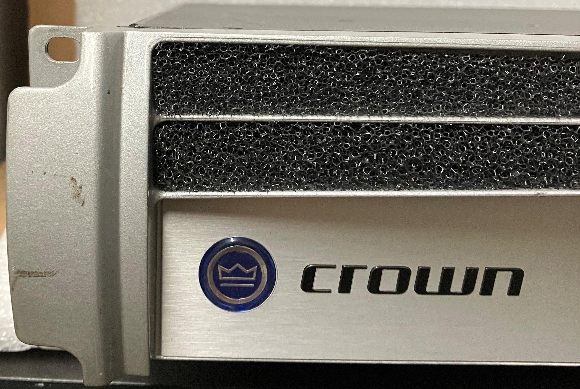 Crown IT-4000 Power Amplifier, Crown IT-4000 Amplifier, Crown IT-4000, We Sell Professional Audio Equipment. Audio Systems, Amplifiers, Consoles, Mixers, Electronics, Entertainment, Live Sound