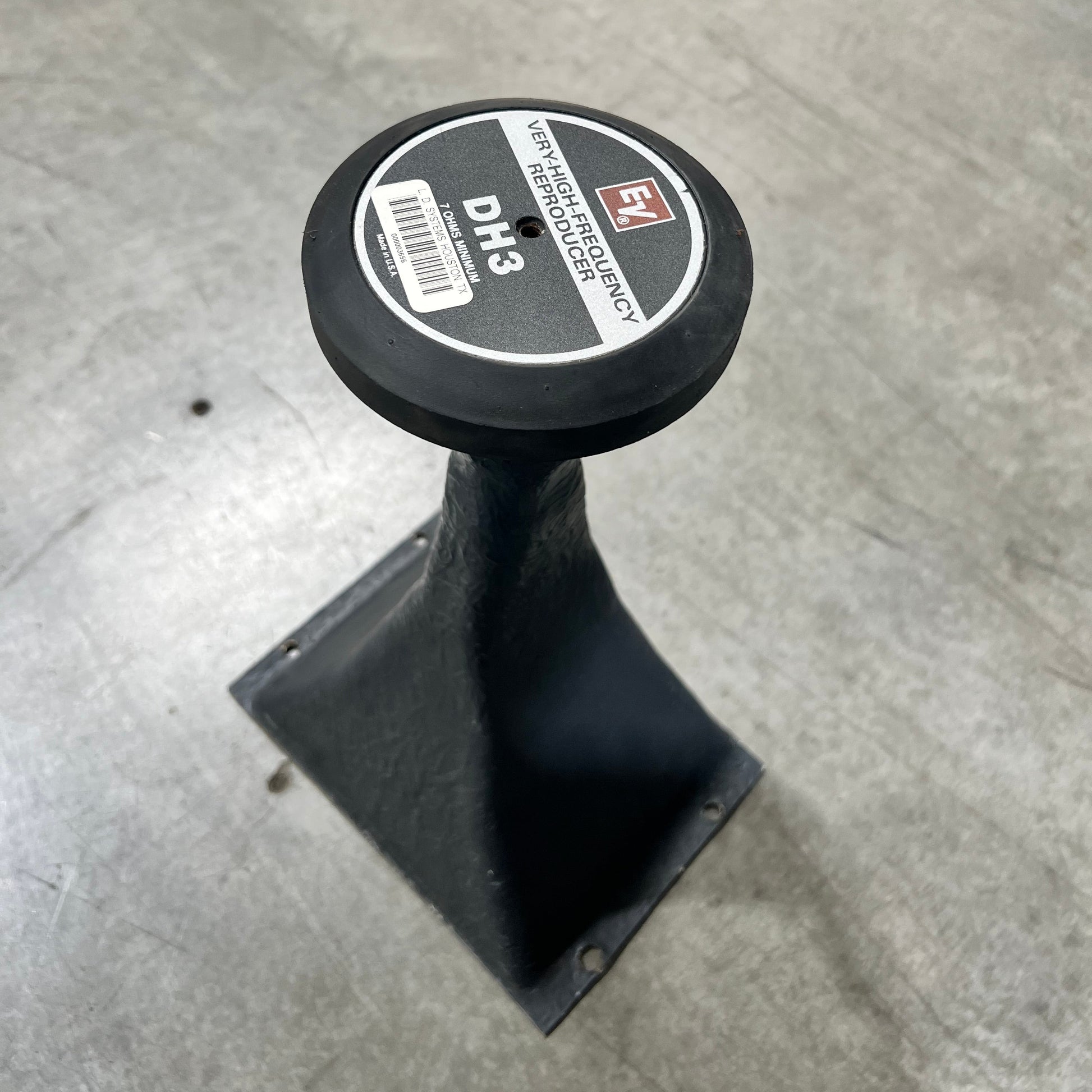 Electro-Voice EV DH3 1" Compression Driver. Electro-Voice EV DH3, EV DH3, Electro-Voice Compression Driver, EV Tweeter. We Sell Professional Audio Equipment. Audio Systems, Amplifiers, Consoles, Mixers, Electronics, Entertainment, Live Sound.