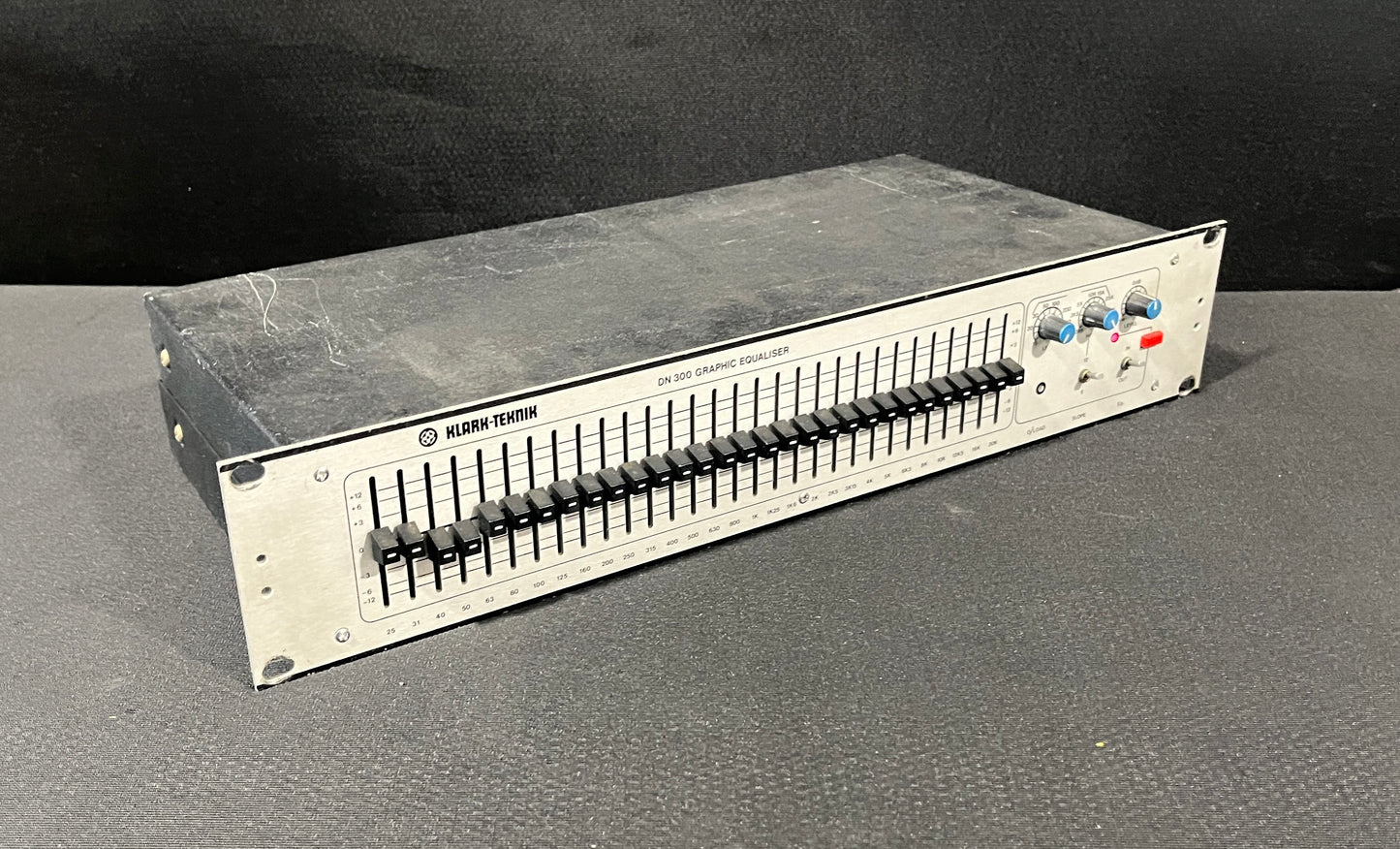 Klark Teknik DN300 Graphic Equaliser, Klark Teknik DN300 Graphic EQ, Klark Teknik DN300, DN300 Graphic EQ, Klark Teknik Equaliser. We Sell Professional Audio Equipment. Audio Systems, Amplifiers, Consoles, Mixers, Electronics, Entertainment, Live Sound.