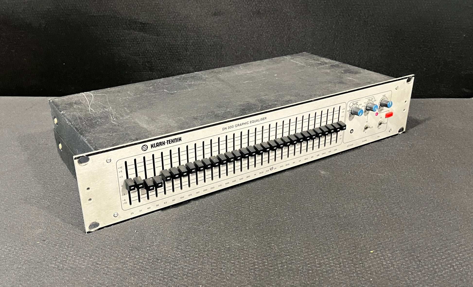 Klark Teknik DN300 Graphic Equaliser, Klark Teknik DN300 Graphic EQ, Klark Teknik DN300, DN300 Graphic EQ, Klark Teknik Equaliser. We Sell Professional Audio Equipment. Audio Systems, Amplifiers, Consoles, Mixers, Electronics, Entertainment, Live Sound.