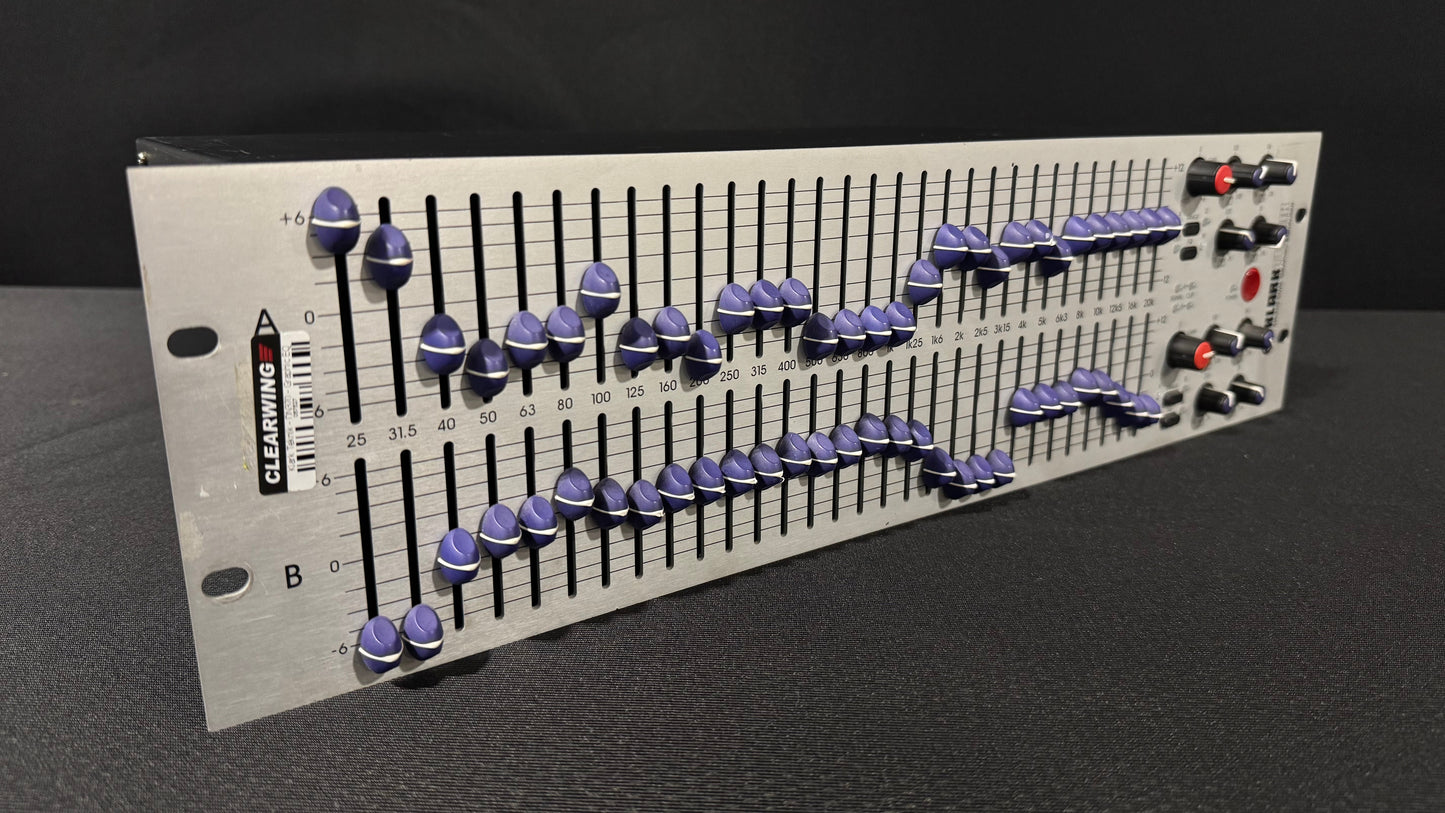 Klark Teknik DN370 Graphic Equalizer, Klark Teknik DN370, DN370 Graphic EQ, Klark Teknik EQ, DN370. We Sell Professional Audio Equipment. Audio Systems, Amplifiers, Consoles, Mixers, Electronics, Entertainment, Live Sound.
