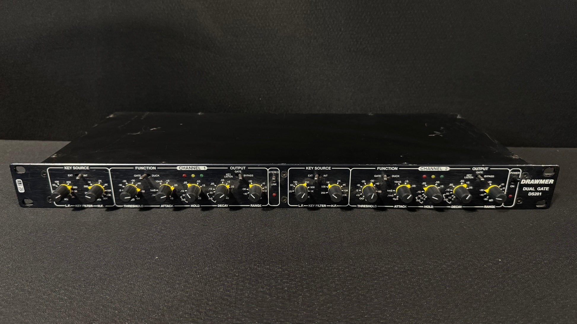 Drawmer DS201 Dual Channel Noise Gate, Drawmer DS201, Drawmer Noise Gate, Drawmer Dual Channel, Drawmer Effects. We Sell Professional Audio Equipment. Audio Systems, Amplifiers, Consoles, Mixers, Electronics, Entertainment, Live Sound.
