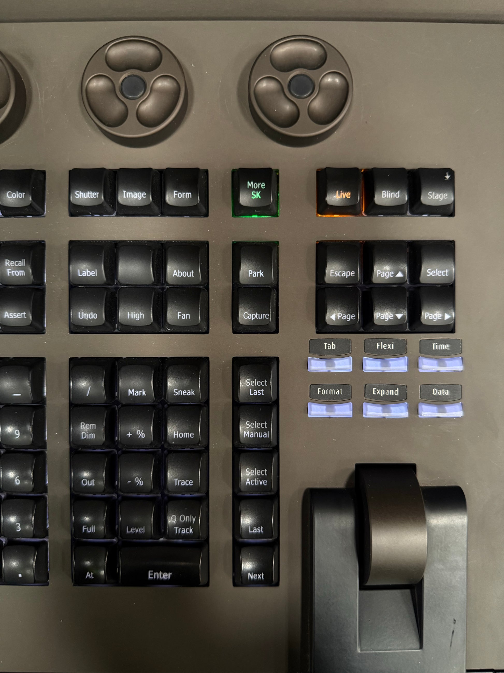 ETC Gio AT5, ETC Gio @5, ETC Lighting Console, ETC 4K Lighting Console, Lighting Desk, Live Lighting Console, ETC Live Gio, We Sell Professional Lighting Equipment. Lighting Systems, Fixtures, Consoles, Dimmers, Control Systems, Electronics, Entertainment, Live Lighting