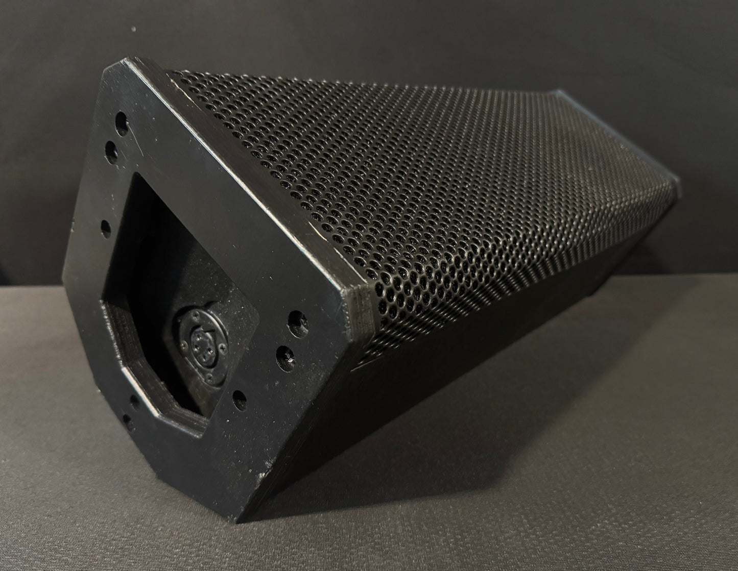 Clair Brothers FF-2H Point Source Enclosure Loudspeaker, Clair Brothers FF-2H, Clair FF2, Clair Brothers FF-2H Speaker, Clair FF2 Point Source Loudspeaker. We Sell Professional Audio Equipment. Audio Systems, Amplifiers, Consoles, Mixers, Electronics, Entertainment, Live Sound.