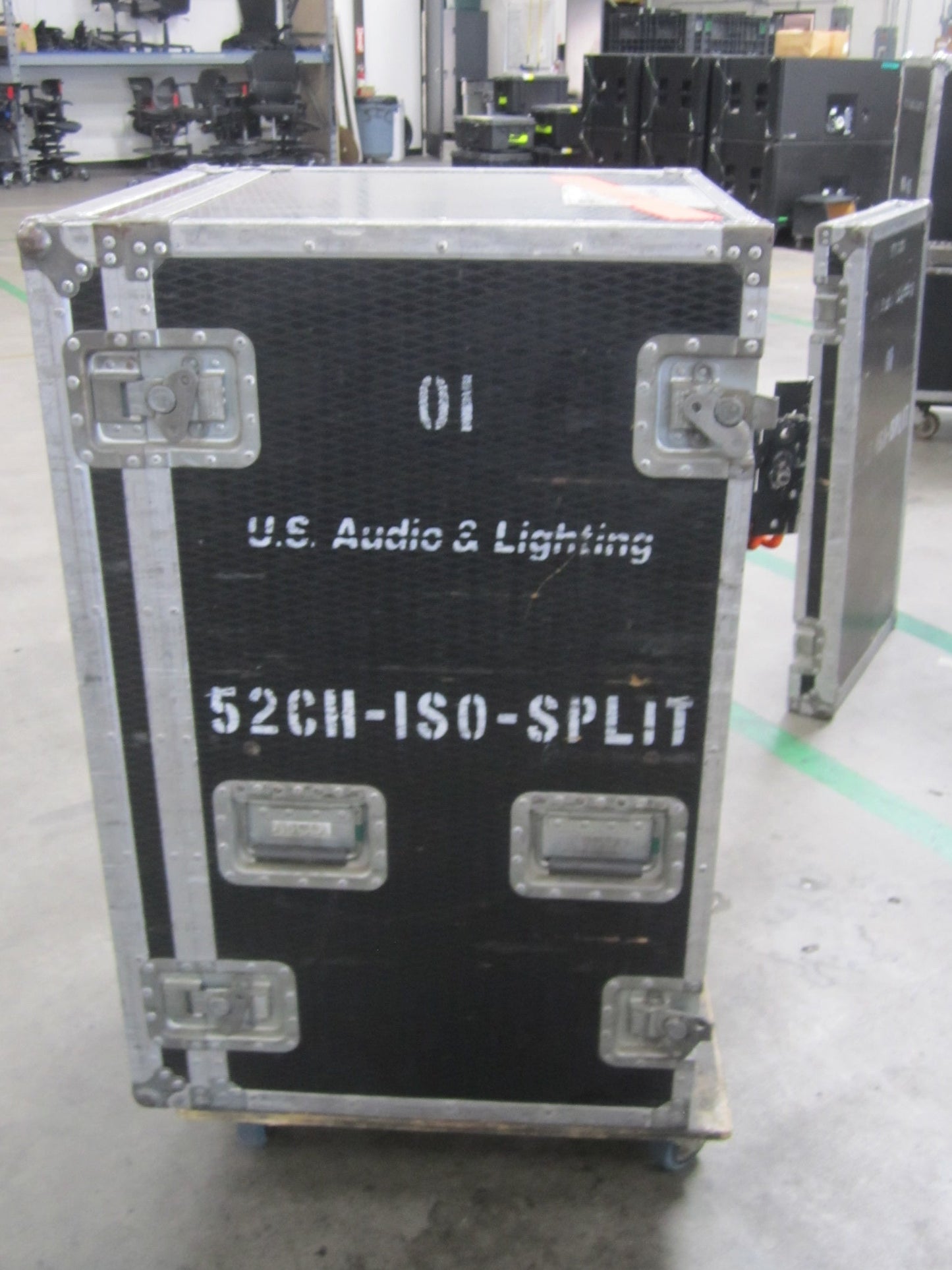 Road Flight Case, 16 Rack Units, Touring Case w/ Wheels