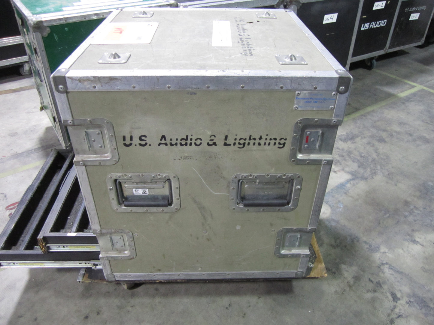 Road Flight Case, 8 Rack Units, Touring Case w/ Wheels and Drawers