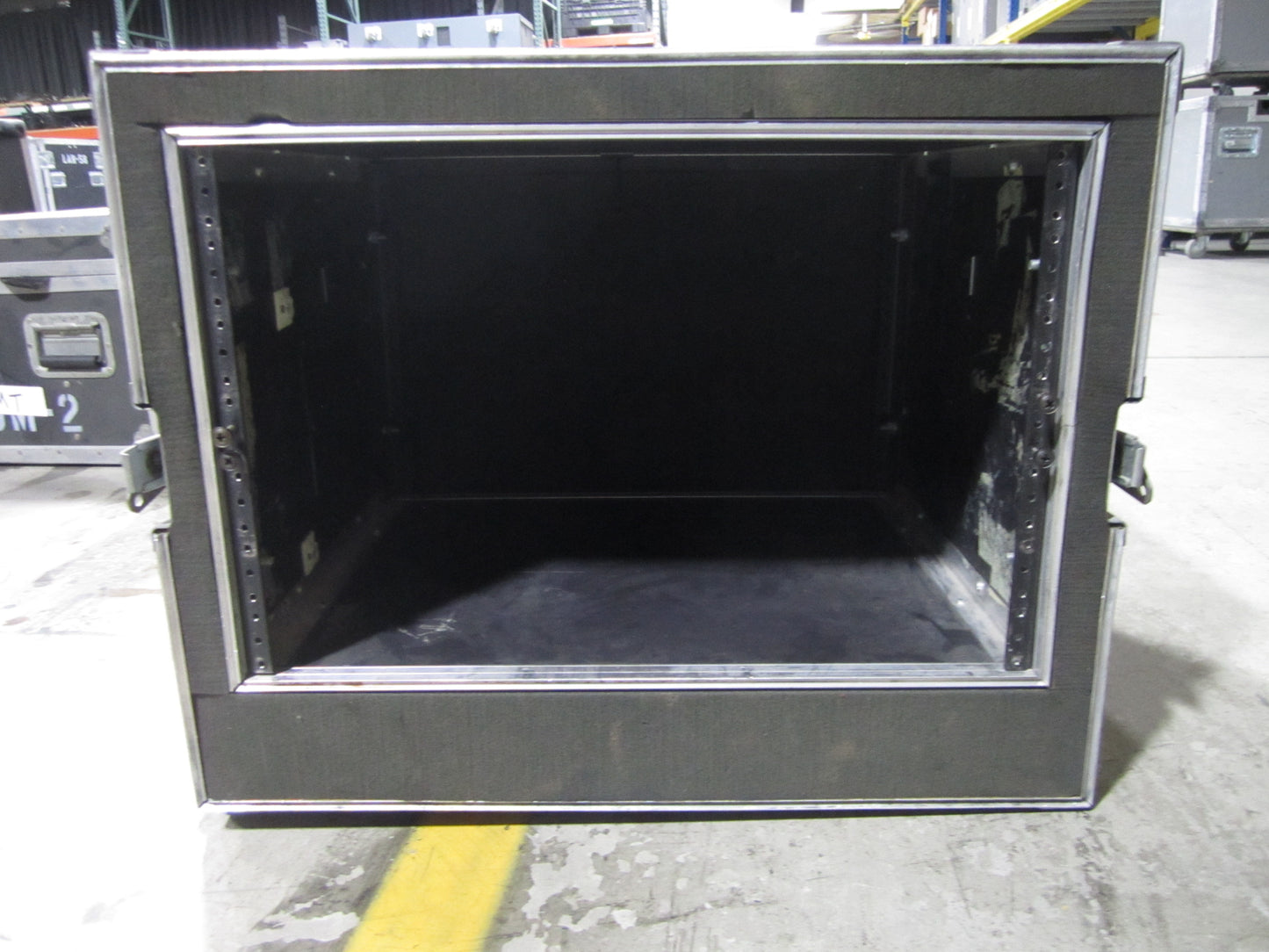 Road Flight Case 7RU Towing with Wheels and Retractable Handle