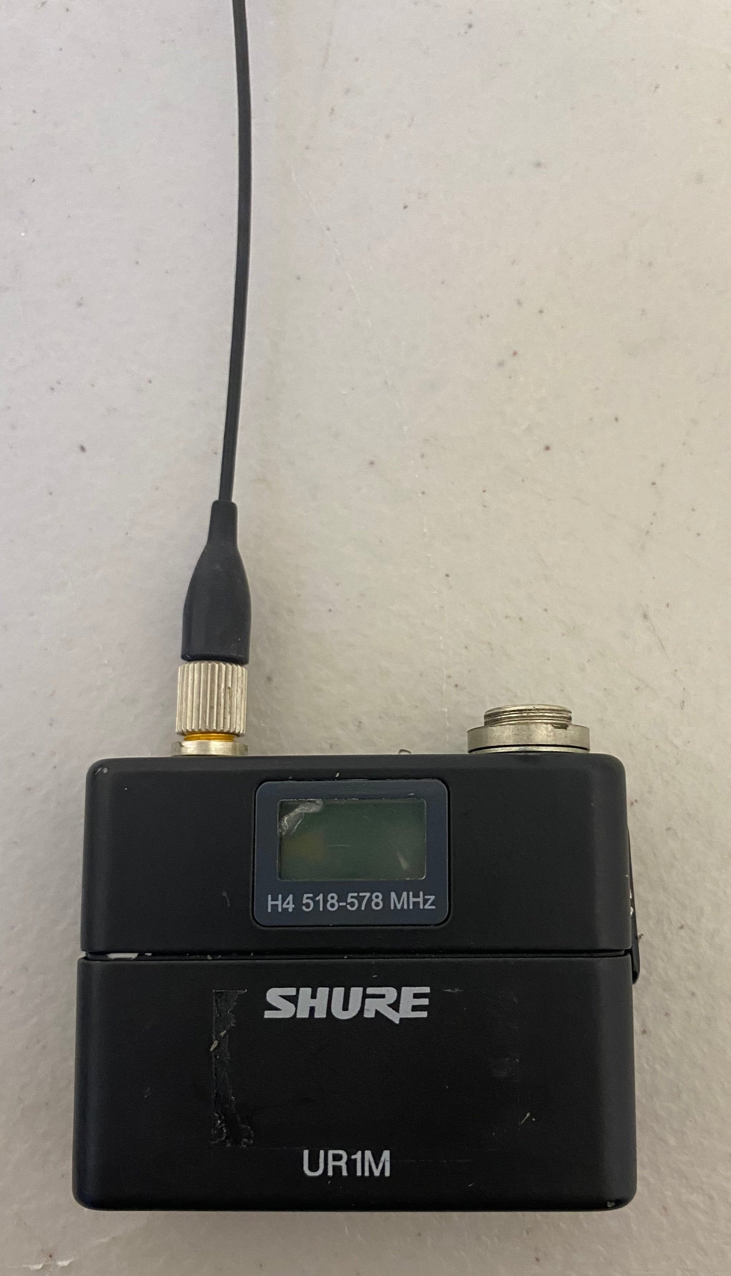 Shure UR1M Micro Bodypack Transmitter (H4, 518 - 578 MHz), Damaged Display