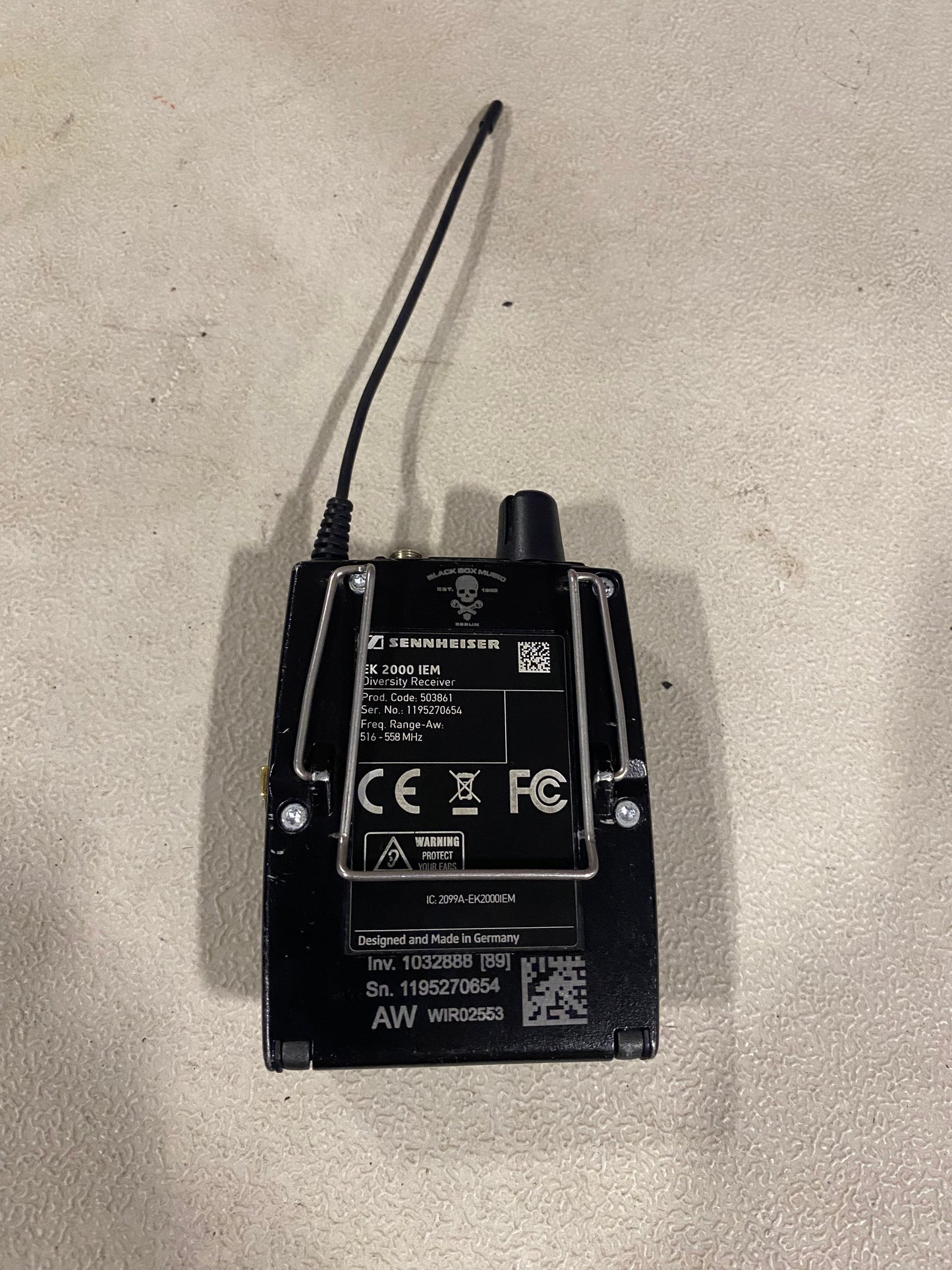 Sennheiser IEM Transmitter SR 2050 Package with EK2000-IEM Bodypack Receiver (AW, 516-558 MHz)