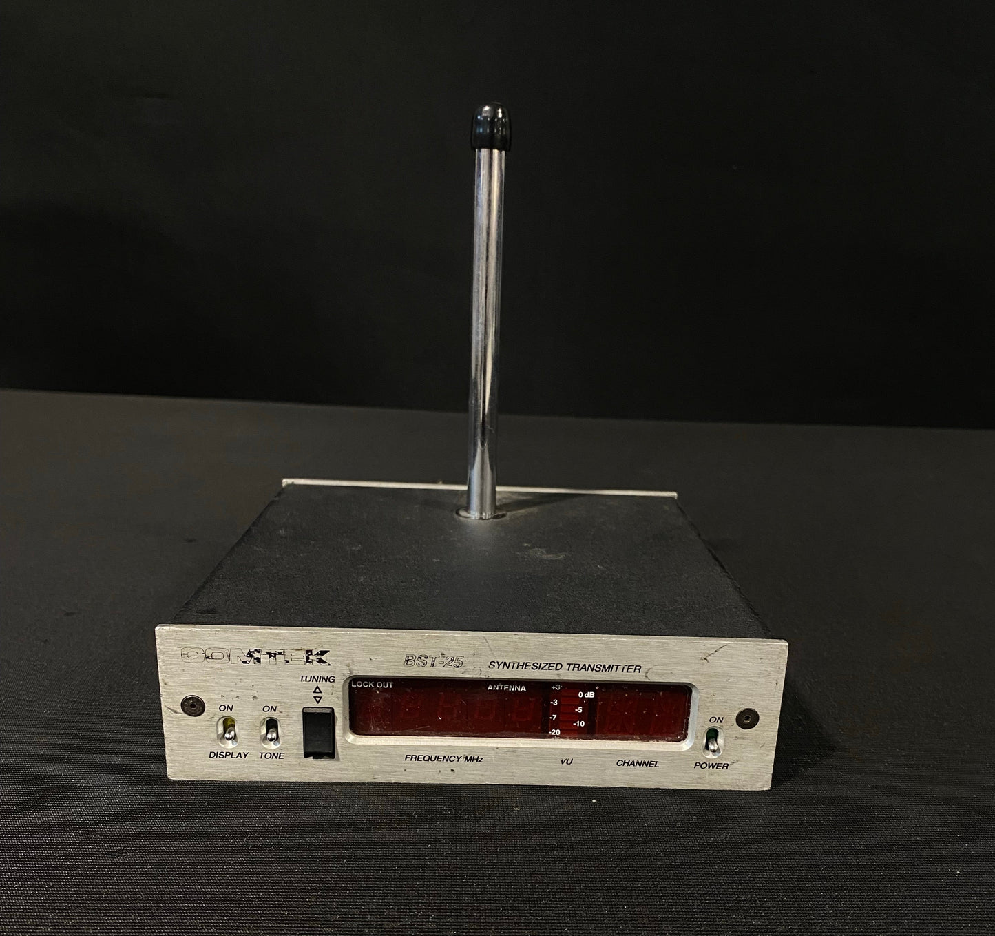 COMTEK  Synthesized Base Station Transmitter, 216 MHz, We Sell Professional Audio Equipment. Audio Systems, Amplifiers, Consoles, Mixers, Electronics, Entertainment, Sound, Live.  
