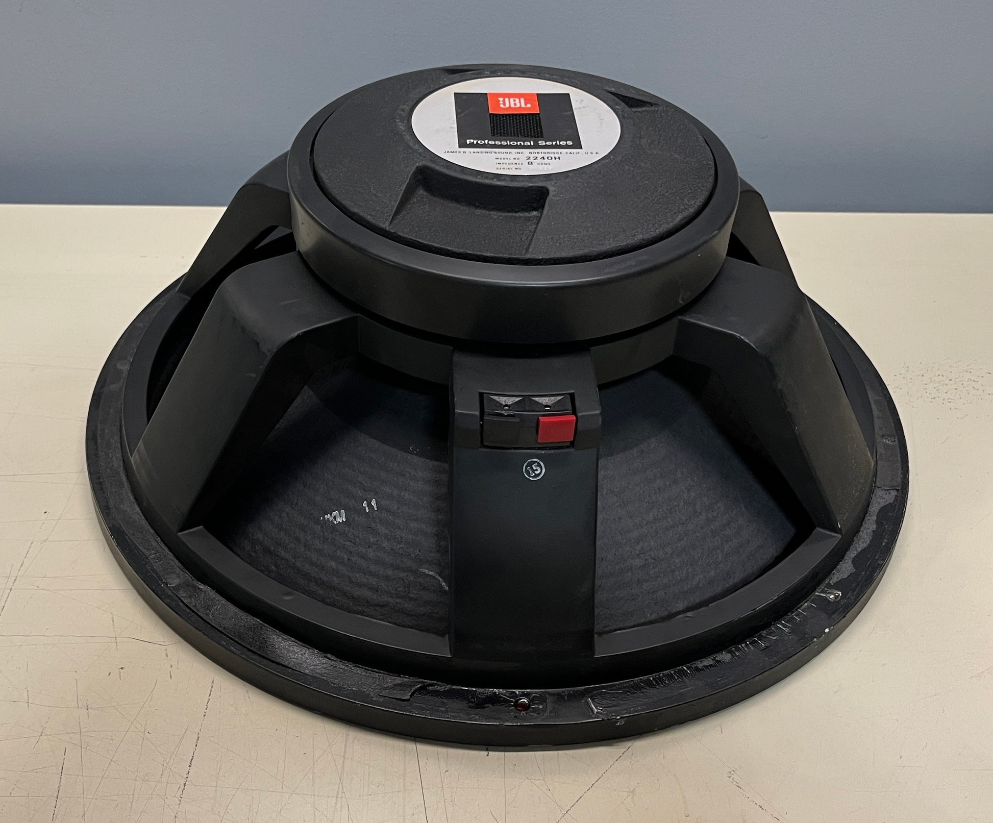 JBL 2240H 18" Subwoofer, JBL 2240H, JBL Subwoofers, JBL 18" Subwoofer, JBL 18" Speaker. We Sell Professional Audio Equipment. Audio Systems, Amplifiers, Consoles, Mixers, Electronics, Entertainment, Live Sound.