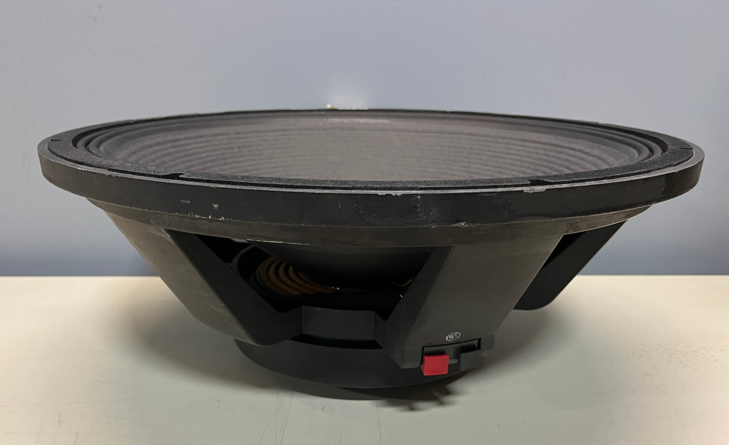 JBL 2240H 18" Subwoofer, JBL 2240H, JBL Subwoofers, JBL 18" Subwoofer, JBL 18" Speaker. We Sell Professional Audio Equipment. Audio Systems, Amplifiers, Consoles, Mixers, Electronics, Entertainment, Live Sound.