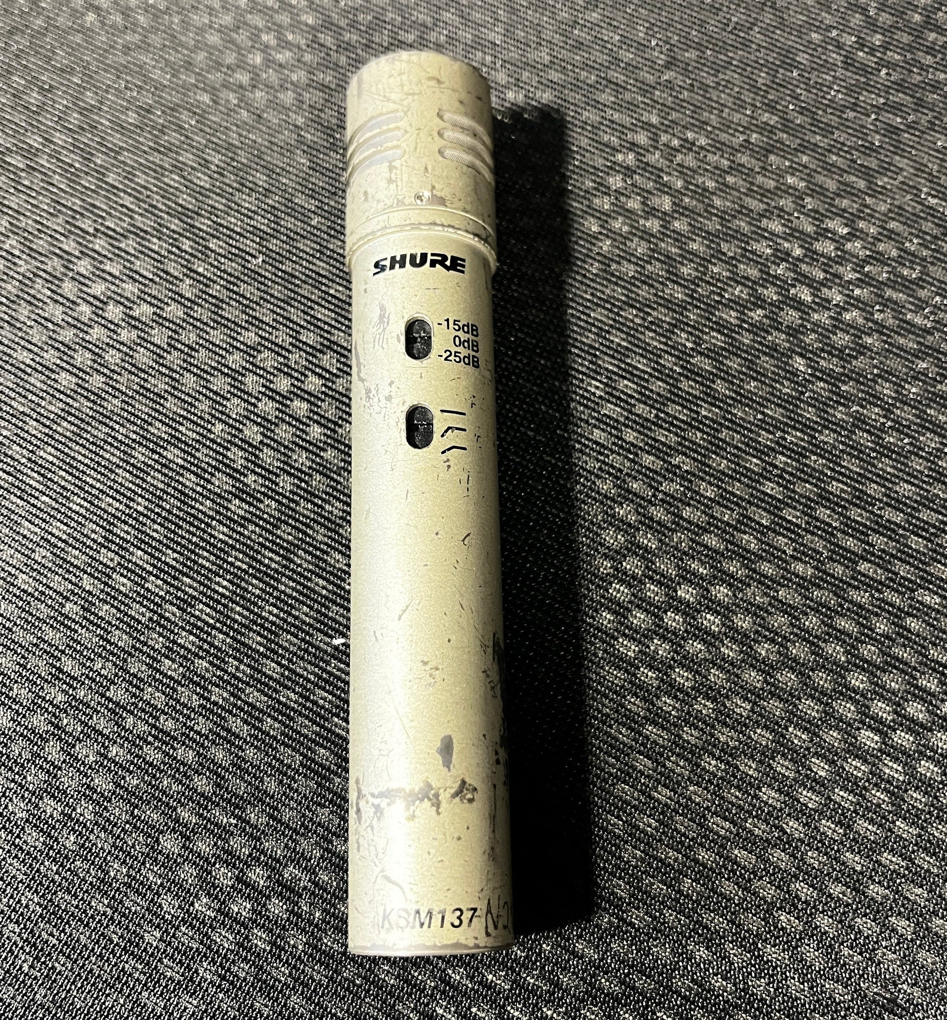 Shure KSM137 Small Condenser Microphone, Shure KSM137, KSM137, KSM137 Condenser Mic, Shure Condenser Microphone. We Sell Professional Audio Equipment. Audio Systems, Amplifiers, Consoles, Mixers, Electronics, Entertainment, Live Sound.
