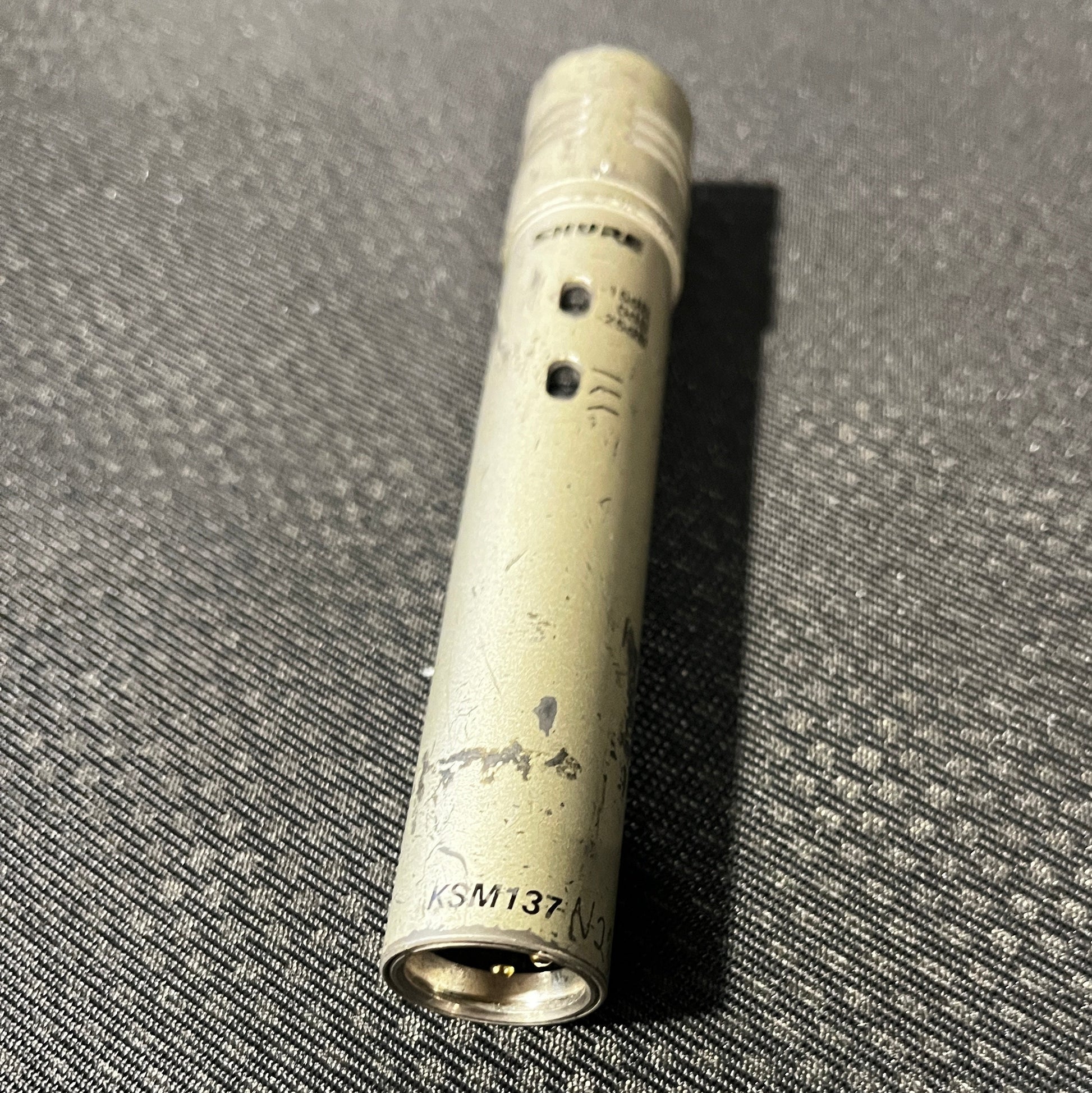 Shure KSM137 Small Condenser Microphone, Shure KSM137, KSM137, KSM137 Condenser Mic, Shure Condenser Microphone. We Sell Professional Audio Equipment. Audio Systems, Amplifiers, Consoles, Mixers, Electronics, Entertainment, Live Sound.
