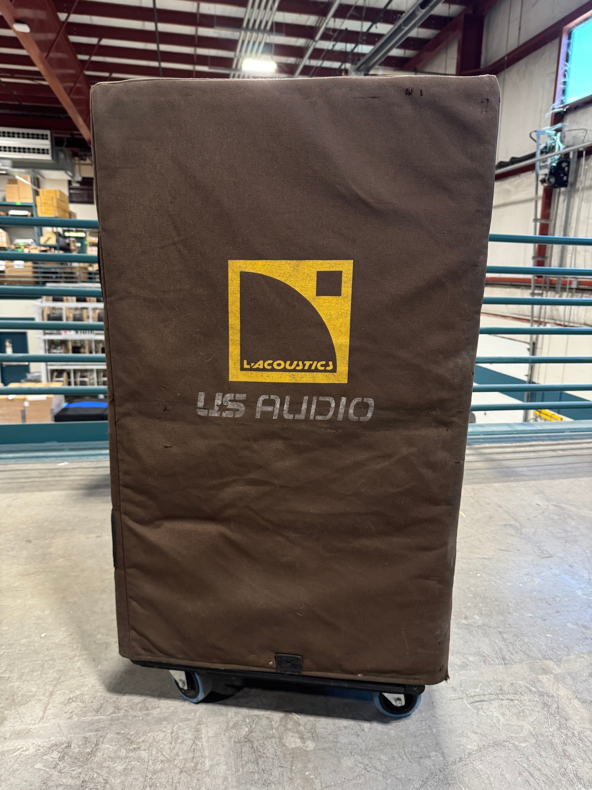 L-Acoustics LA-RAK I Touring Amplifier Rack, L-Acoustics Amp Rack, LA-8 Amplifier Rack, L-Acoustics LA-8 Amp Rack, Amplifier Rack, LA-RAK. We Sell Professional Audio Equipment. Audio Systems, Amplifiers, Consoles, Mixers, Electronics, Entertainment, Live Sound.