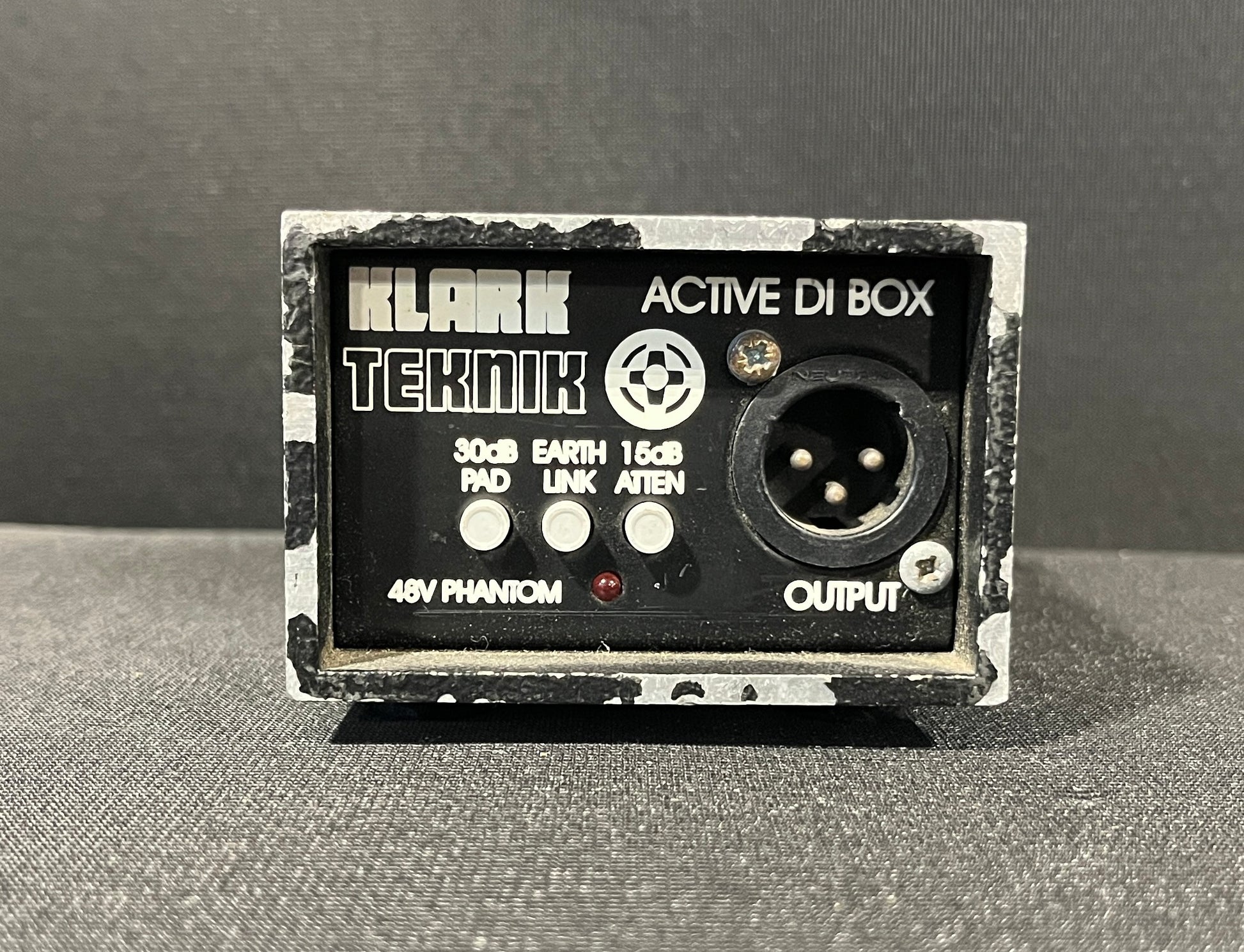 Klark Teknik LBB 100 1 Channel Active Direct Box, Klark Teknik LBB 100, Klark Teknik LBB 100 DI Box, LBB 100, Klark Teknik 1 Channel DI Box. We Sell Professional Audio Equipment. Audio Systems, Amplifiers, Consoles, Mixers, Electronics, Entertainment, Live Sound.