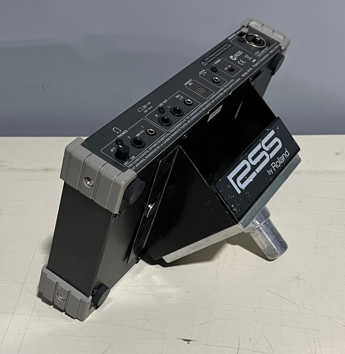 Roland M-48 Live Personal Mixer, Roland M-48, Roland Personal Mixer, M48 Mixer, Roland M48 Personal Mixer Lot, Personal Mixer Lot. We Sell Professional Audio Equipment. Audio Systems, Amplifiers, Consoles, Mixers, Electronics, Entertainment, Live Sound.
