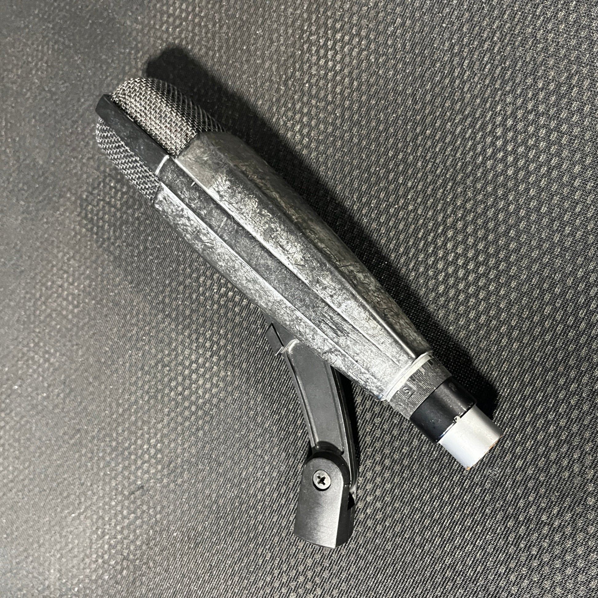 Sennheiser MD 421 Dynamic Cardioid Microphone, Sennheiser MD 421, Sennheiser MD421, Sennheiser Dynamic Mic, Sennheiser Microphones. We Sell Professional Audio Equipment. Audio Systems, Amplifiers, Consoles, Mixers, Electronics, Entertainment, Live Sound.