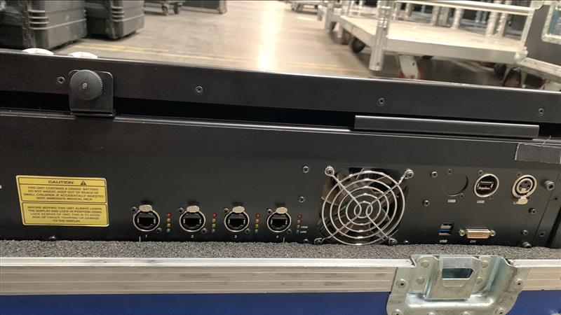 MQ500M Lighting Desk, Chamsys MQ500M, ChamSys MagicQ MQ500M Stadium Console, ChamSys Lighting Desk. We Sell Professional Lighting Equipment. Lighting Systems, Fixtures, Consoles, Dimmers, Control Systems, Electronics, Entertainment, Live Lighting. 