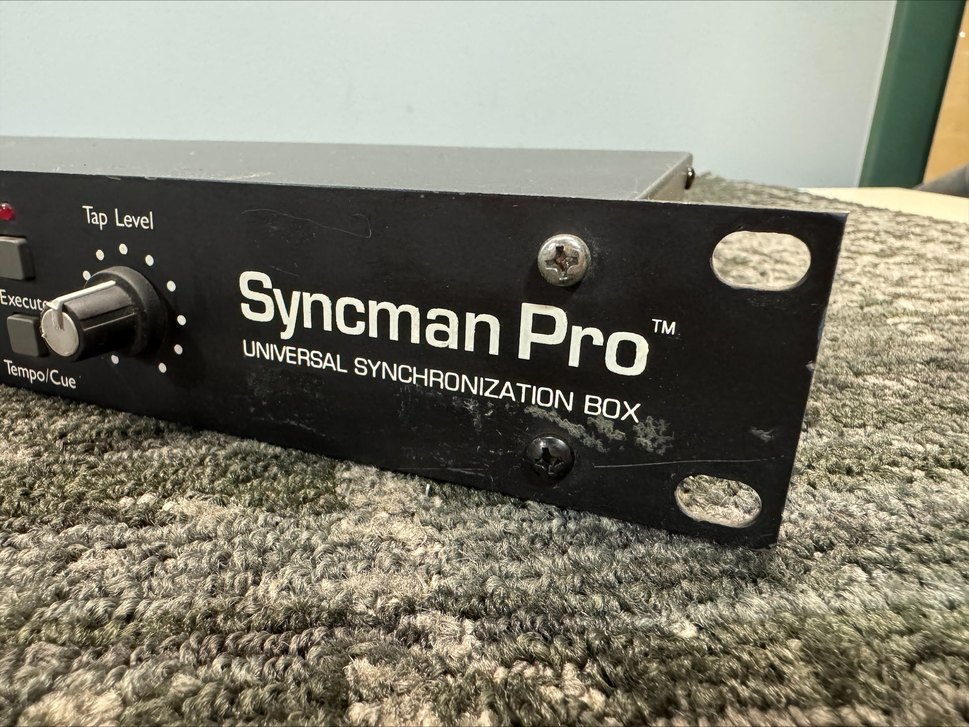 Midiman Syncman Pro, Midiman Synchronization Box, Midiman TImecode Converter, Midiman Universal Synchronization Box, Syncman Pro Time Converter. We Sell Professional Audio Equipment. Audio Systems, Amplifiers, Consoles, Mixers, Electronics, Entertainment, Live Sound