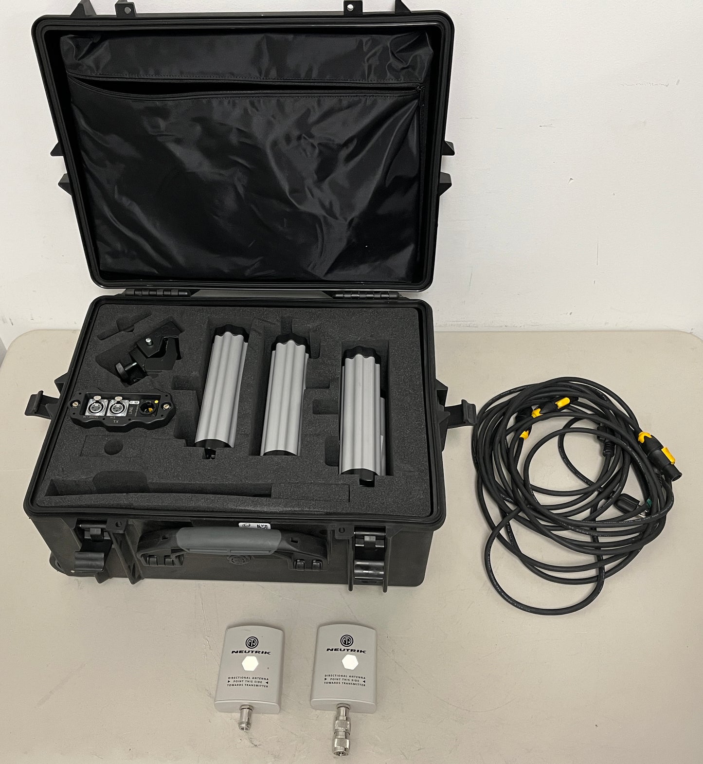 Neutrik XIRIUM PRO, Neutrik XIRIUM PRO Digital Wireless Audio System, Neutrik Digital Wireless Audio System, We Sell Professional Audio Equipment. Audio Systems, Amplifiers, Consoles, Mixers, Electronics, Entertainment, Live Sound.