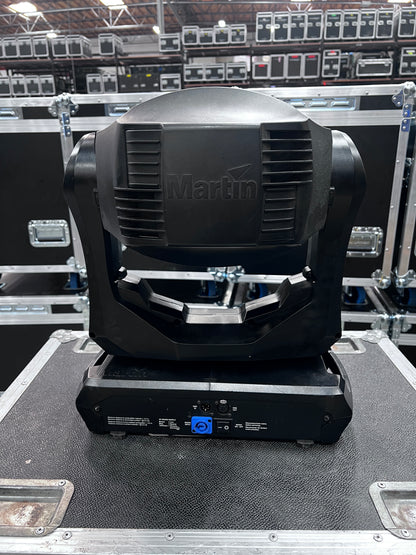 Martin Quantum Profile, Martin Quantum, Martin MAC Quantum Profile Moving Head Lightm Martin MAC Quantum Profile, Martin MAC Moving Head Light. We Sell Professional Lighting Equipment. Lighting Systems, Fixtures, Consoles, Dimmers, Control Systems, Electronics, Entertainment, Live Lighting.