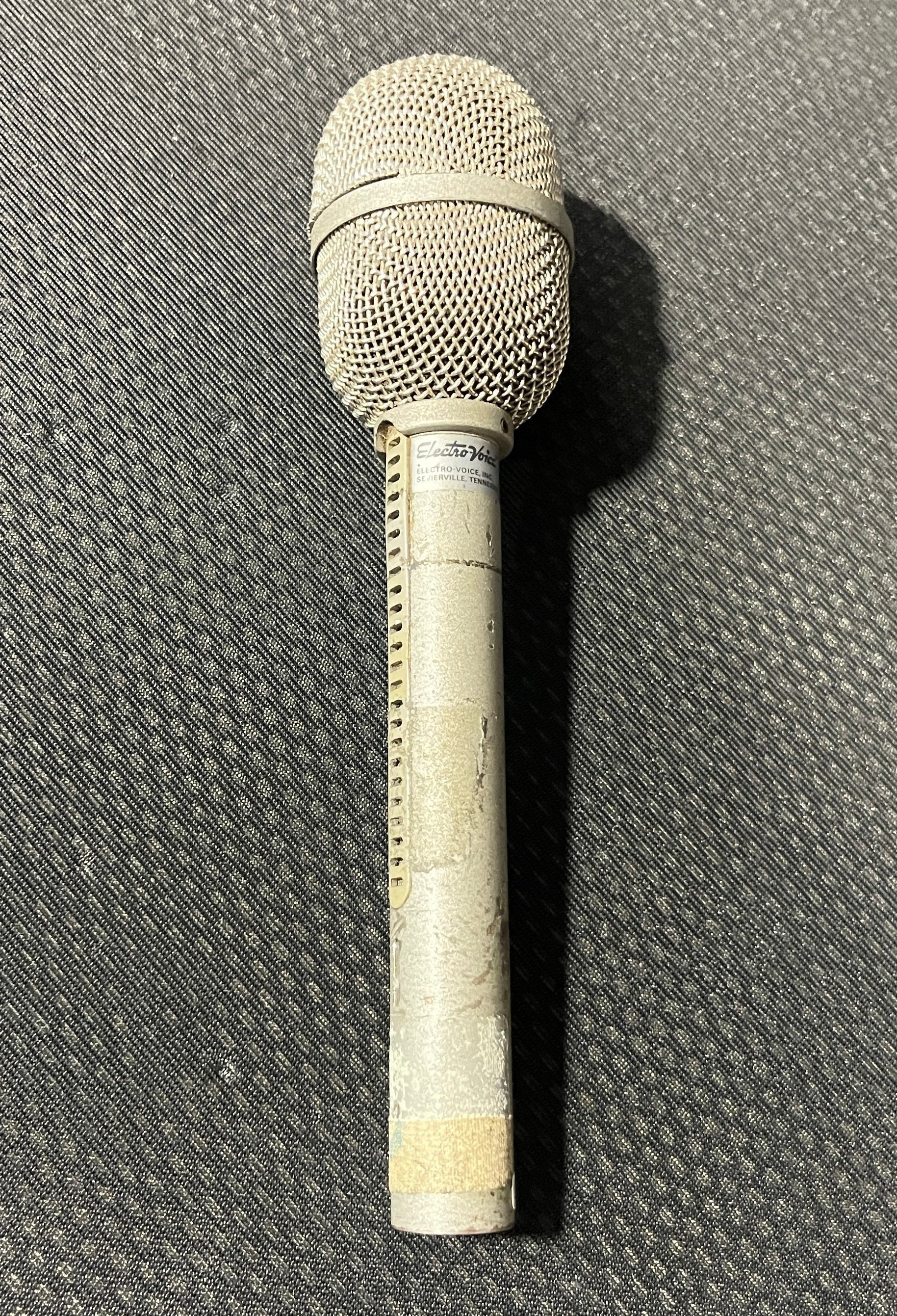 Electro-Voice RE-16 Dynamic Supercardioid Microphone, Electro-Voice RE-16, EV RE-16, Vintage EV Microphones, Electro-Voice Dynamic Mic. We Sell Professional Audio Equipment. Audio Systems, Amplifiers, Consoles, Mixers, Electronics, Entertainment, Live Sound.