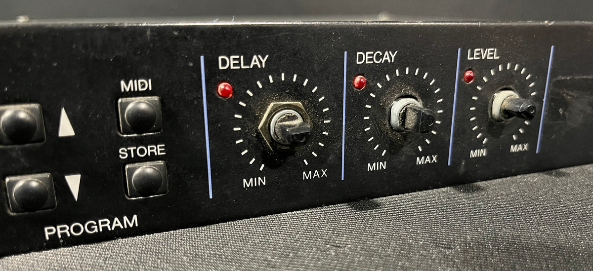 Yamaha REV100 Digital Reverberator, Yamaha REV100, REV100, REV100 Reverb, Yamaha Rack Effects. We Sell Professional Audio Equipment. Audio Systems, Amplifiers, Consoles, Mixers, Electronics, Entertainment, Live Sound.