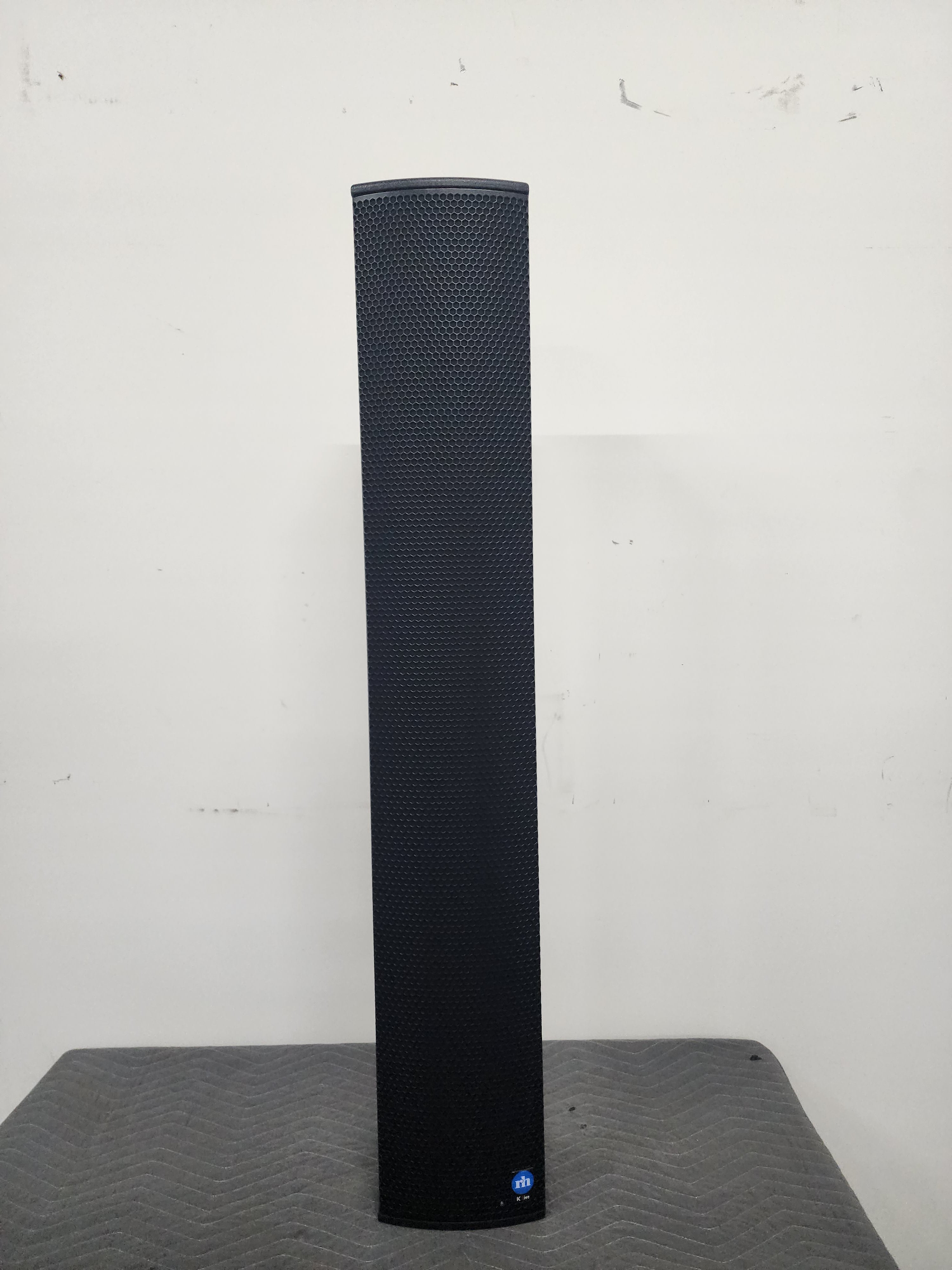 Renkus Heinz ICL-F-RN Steerable Line Array Speaker, Black – CLAIR Used Gear