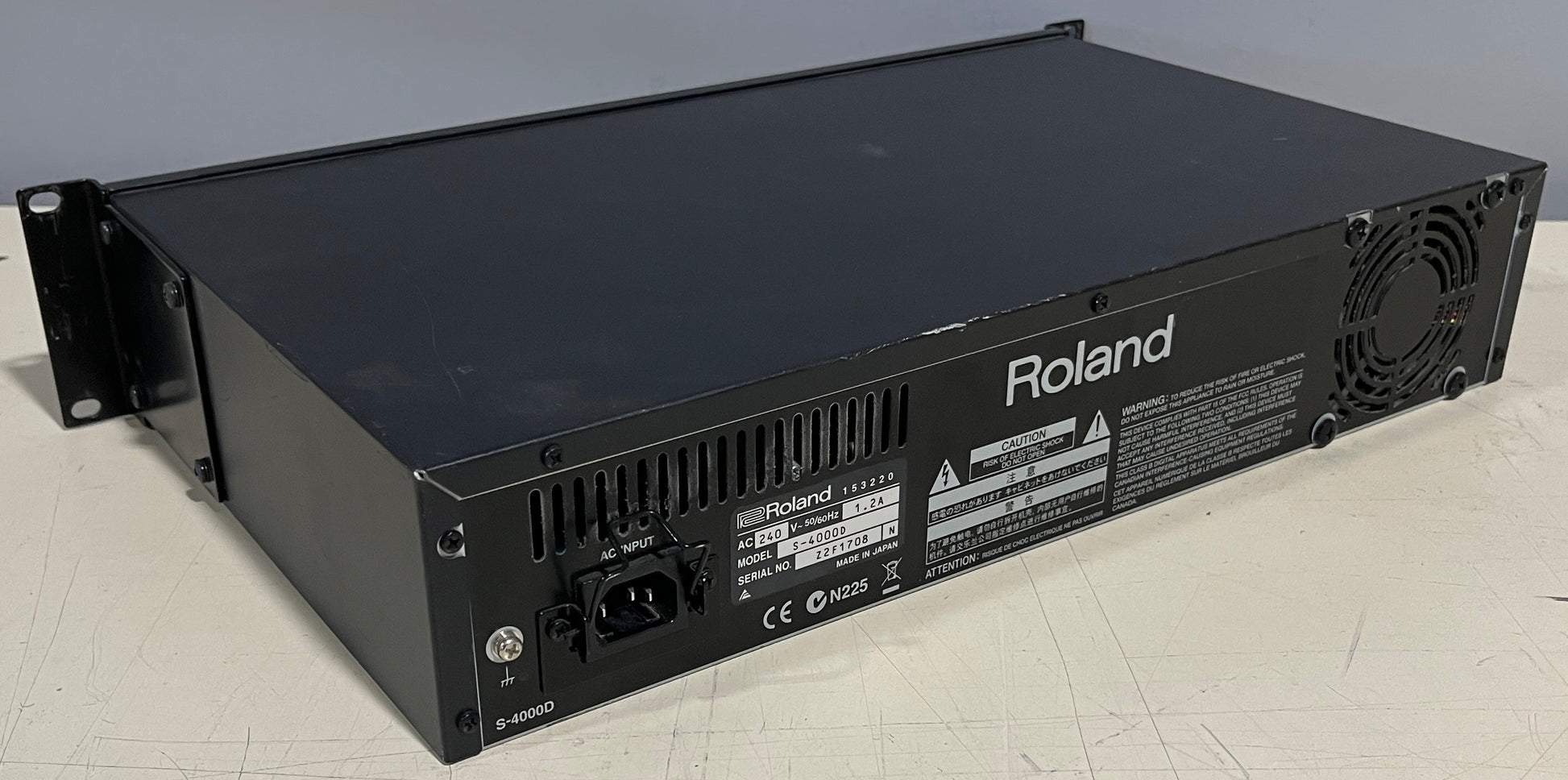 Roland Digital Snake S-4000D REAC Splitter and Power Distributor for M-48 Personal Mixers, Roland Digital Snake S-4000D REAC Splitter, S-4000D REAC Splitter and Power Distributor, S-4000D REAC, Splitter and Power Distributor for M-48 Mixer. We Sell Professional Audio Equipment. Audio Systems, Amplifiers, Consoles, Mixers, Electronics, Entertainment, Live Sound.