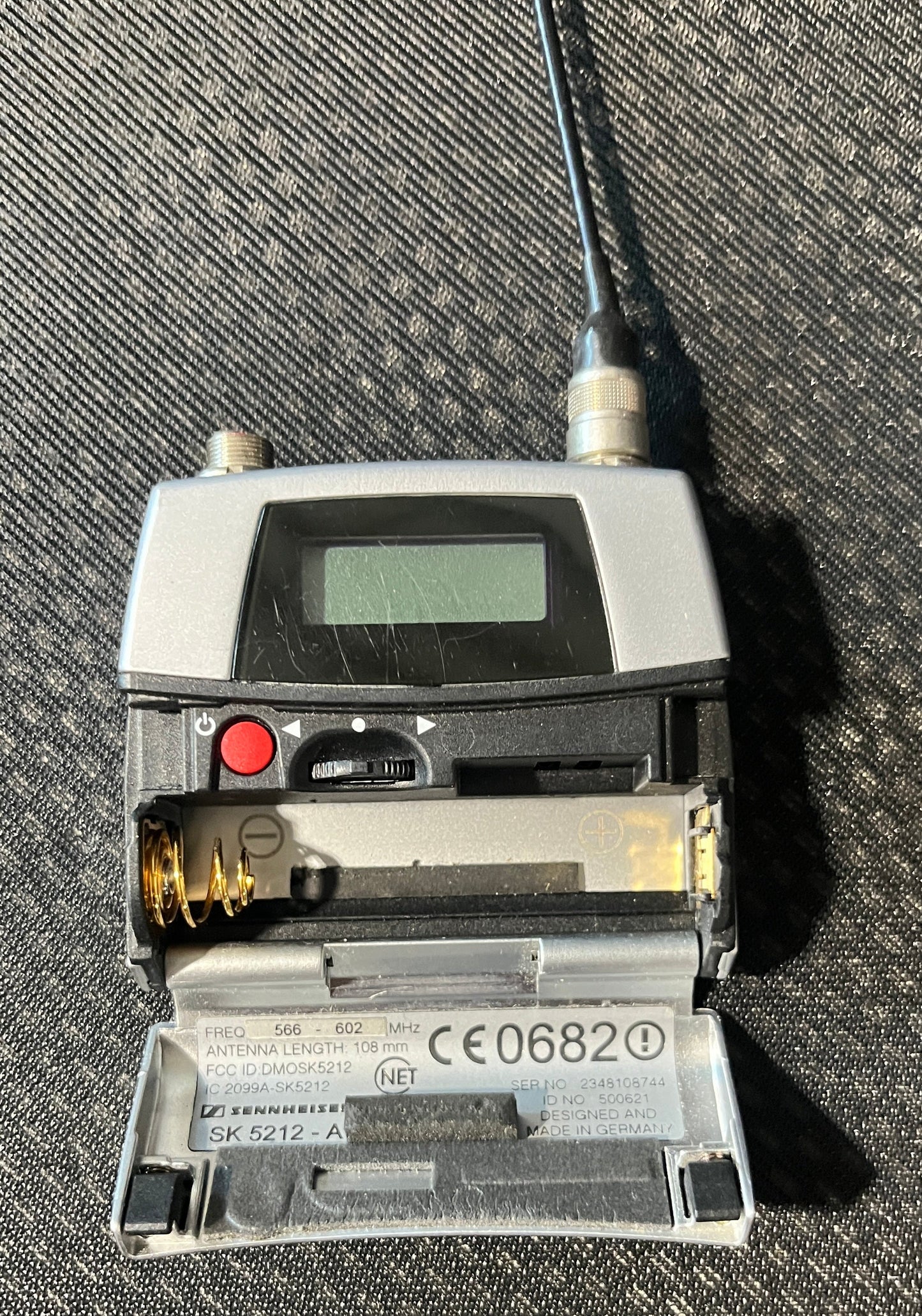 Sennheiser SK 5212-A Mikroport Bodypack Transmitter 566-602 MHz, Sennheiser SK 5212-A, Sennheiser SK 5212-A Bodypack Transmitter, Sennheiser SK 5212, Sennheiser Bodypack. We Sell Professional Audio Equipment. Audio Systems, Amplifiers, Consoles, Mixers, Electronics, Entertainment, Live Sound.