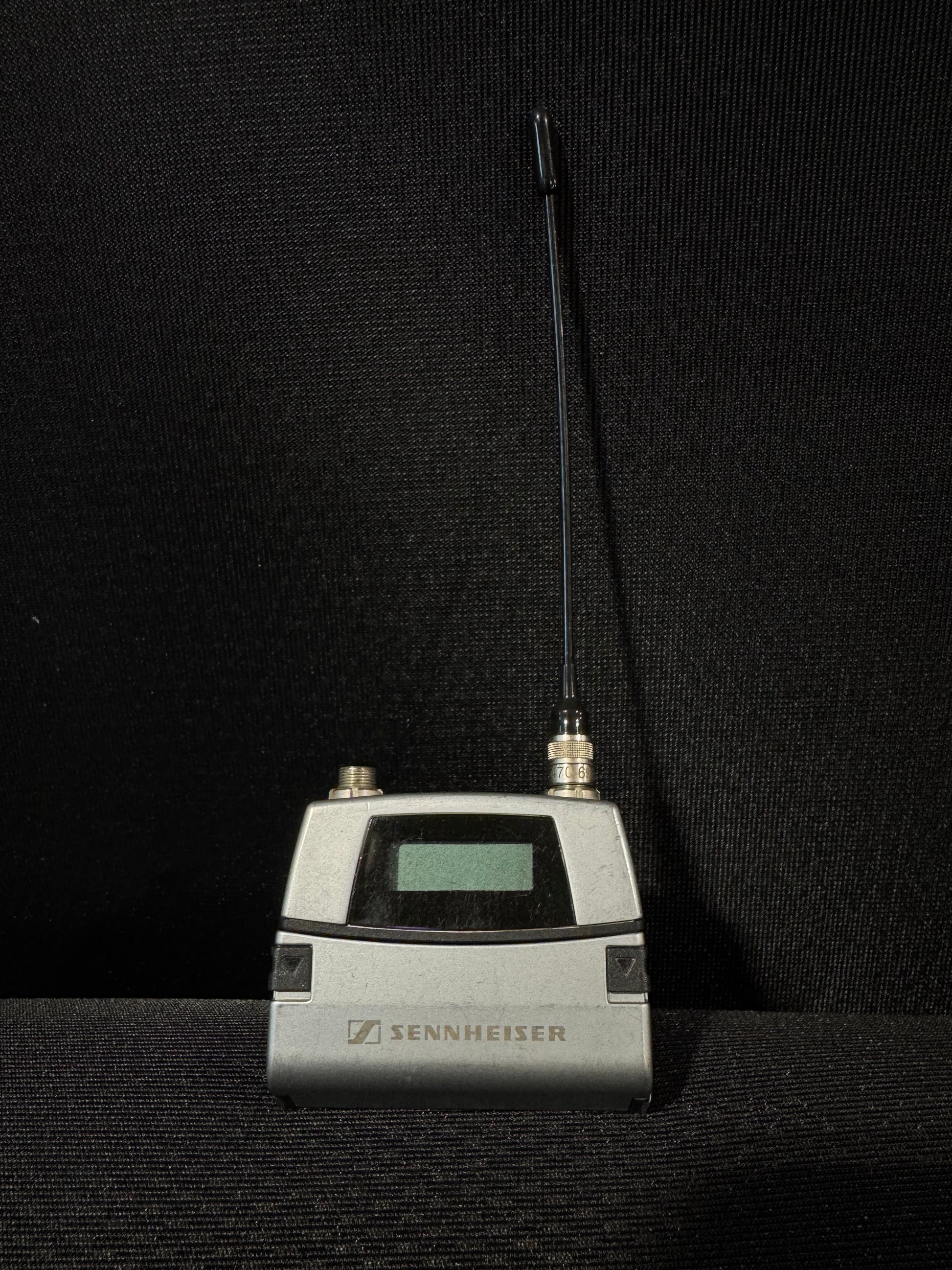 Sennheiser SK5212-A Body Pack Transmitter 500-536 MHz, Sennheiser Body Pack Transmitter, 500-536 MHz Bodypack Transmitter, Sennheiser SK5212-A, Sennheiser SK5212. We Sell Professional Audio Equipment. Audio Systems, Amplifiers, Consoles, Mixers, Electronics, Entertainment, Live Sound.