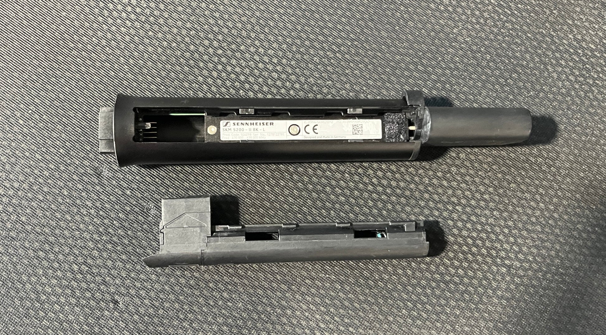 Sennheiser SKM 5200-II BK-L Handheld Transmitter 470-638 MHz, Sennheiser SKM 5200-II, Sennheiser SKM 5200-II 470-638 MHz, Sennheiser Handheld Transmitter, Sennheiser SKM 5200-II Transmitter. We Sell Professional Audio Equipment. Audio Systems, Amplifiers, Consoles, Mixers, Electronics, Entertainment, Live Sound.