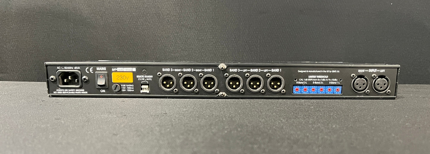 Quested SM326 System Manager, Quested SM326, Quested SM326 3-Way Stereo System Manager, Quested SM326 Crossover, SM326. We Sell Professional Audio Equipment. Audio Systems, Amplifiers, Consoles, Mixers, Electronics, Entertainment, Live Sound.
