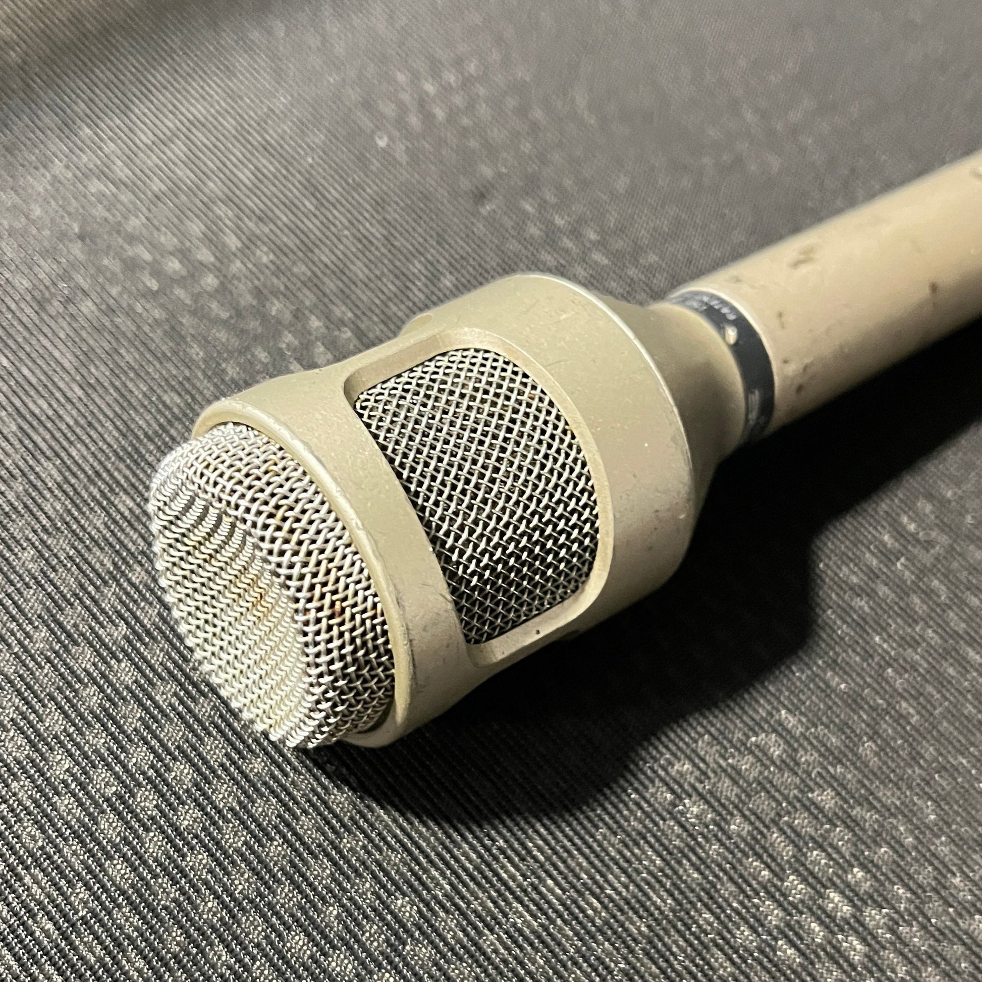 Shure SM54 Dynamic Unidirectional Microphone, Shure SM54, Shure SM54 Dynamic Microphone, Vintage Shure Microphones, Shure Dynamic Mic. We Sell Professional Audio Equipment. Audio Systems, Amplifiers, Consoles, Mixers, Electronics, Entertainment, Live Sound.
