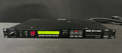 Yamaha SPX990 Professional Multi-Effect Processor, Yamaha SPX990, SPX990, Yamaha Effects Processor, Yamaha Rack Effects. We Sell Professional Audio Equipment. Audio Systems, Amplifiers, Consoles, Mixers, Electronics, Entertainment, Live Sound.
