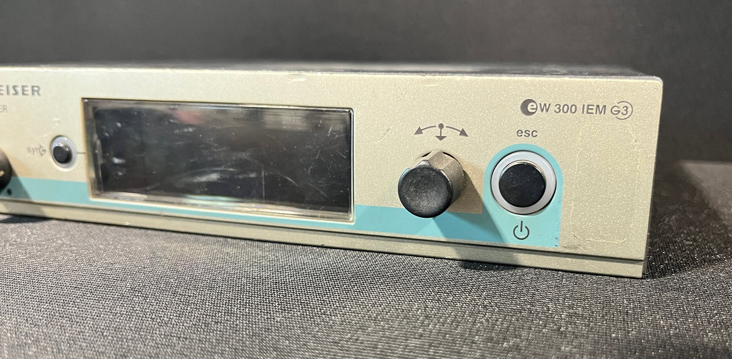 Sennheiser Evolution G3 SR 300 IEM Single Stereo Transmitter, Sennheiser SR 300 IEM, Sennheiser SR 300 IEM A Band, Sennheiser SR 300 IEM 516-558 MHz, Sennheiser G3 Transmitter. We Sell Professional Audio Equipment. Audio Systems, Amplifiers, Consoles, Mixers, Electronics, Entertainment, Live Sound.