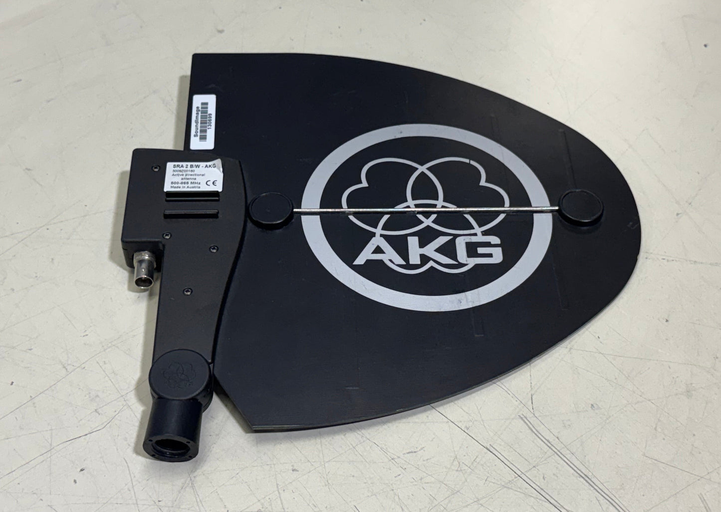 AKG SRA 2 B/W Active Directional Antenna (500-865 MHz), AKG SRA 2 B/W Antenna, AKG SRA 2, AKG Antenna, 500-965 MHz Antenna. We Sell Professional Audio Equipment. Audio Systems, Amplifiers, Consoles, Mixers, Electronics, Entertainment, Live Sound. 